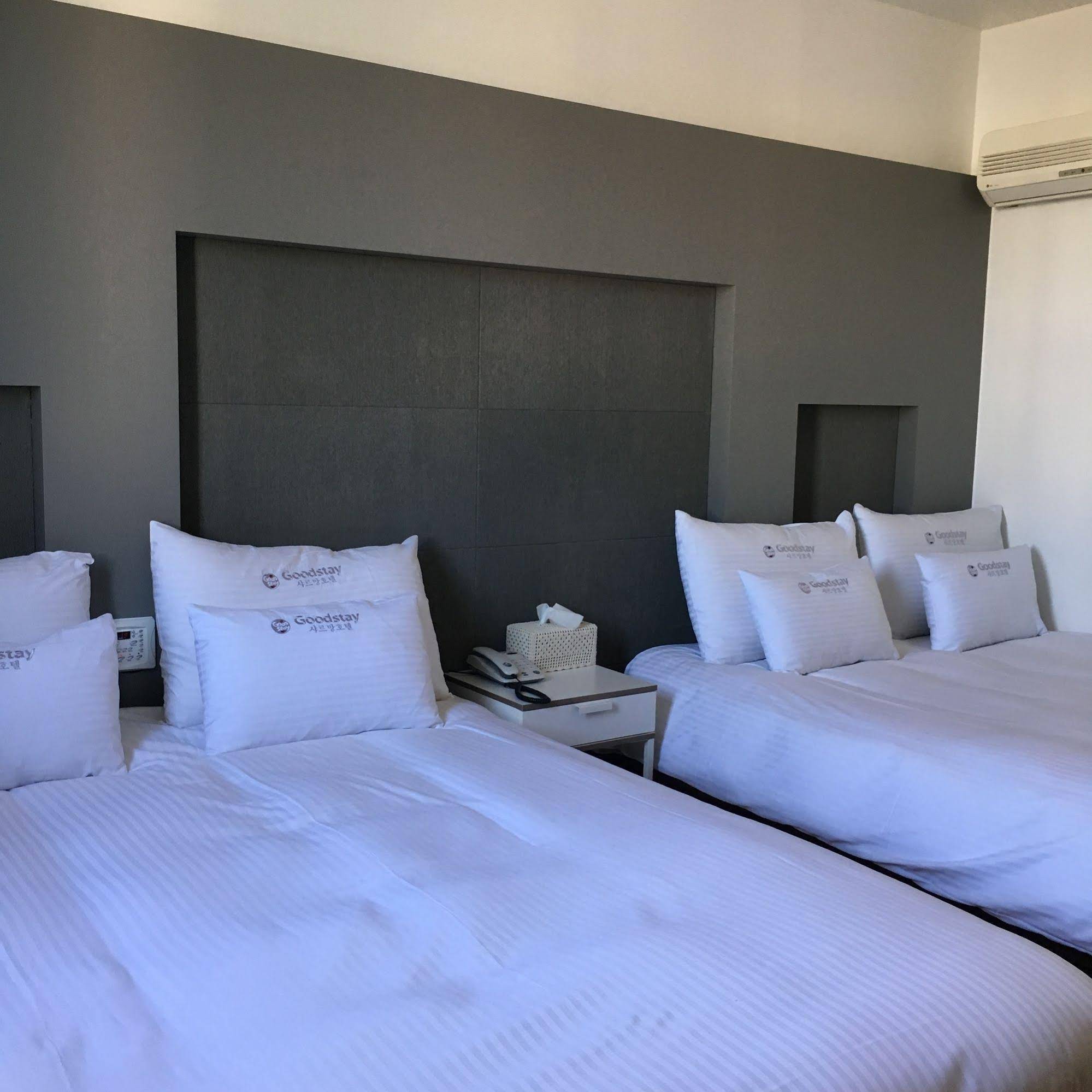 Charmant Hotel