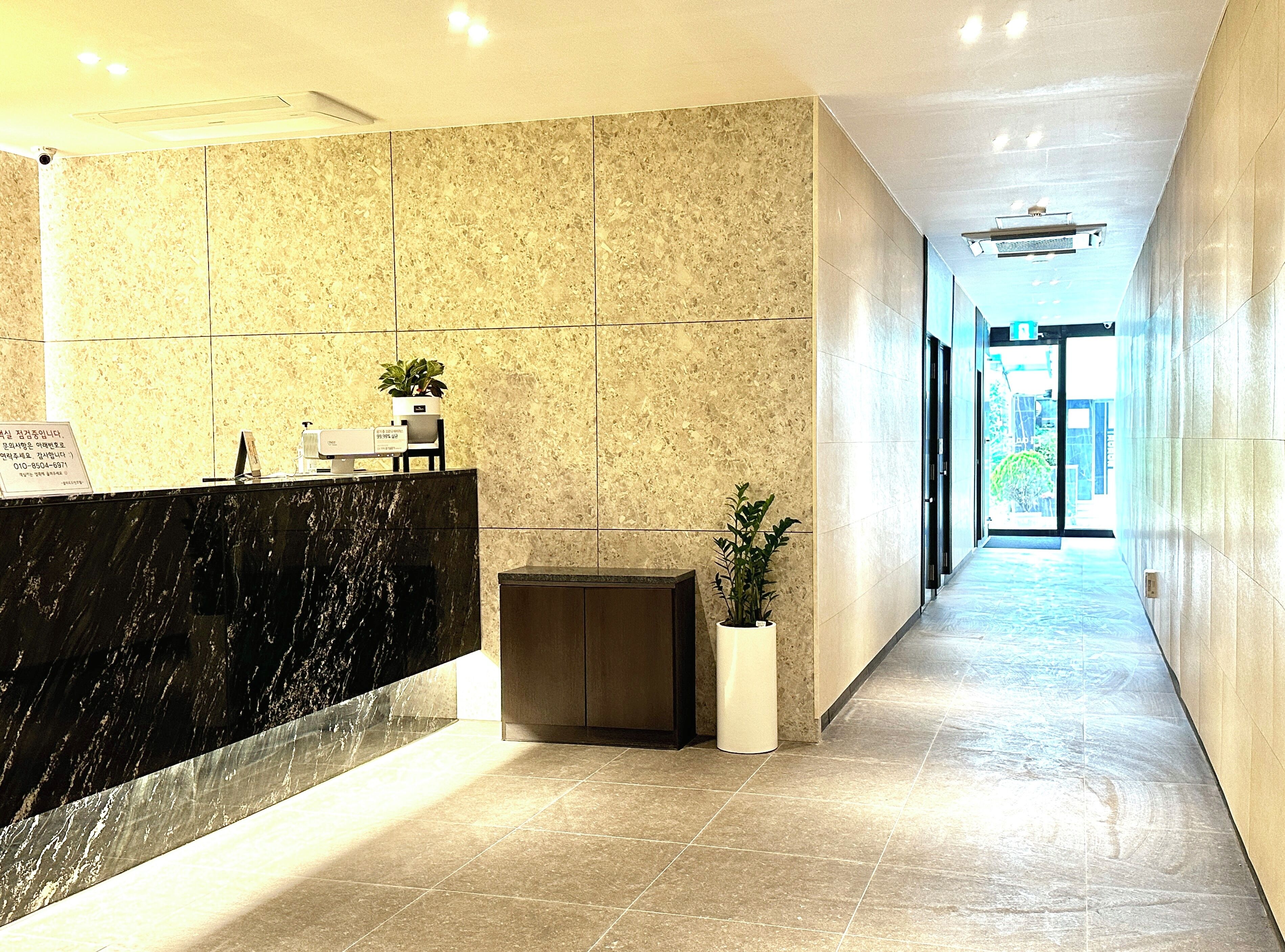 Cloudin Hotel Mokpo Peace Square Branch