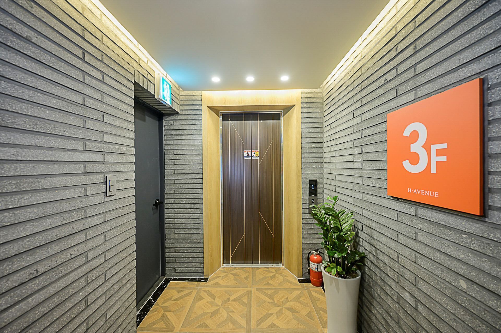 Mokpo H Avenue Hotel Peace Plaza