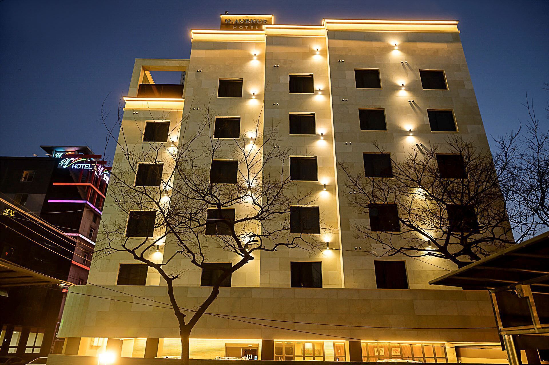 Mokpo H Avenue Hotel Peace Plaza