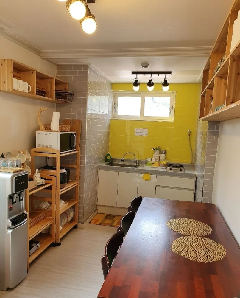 Mokpo Magiclamp Guesthouse