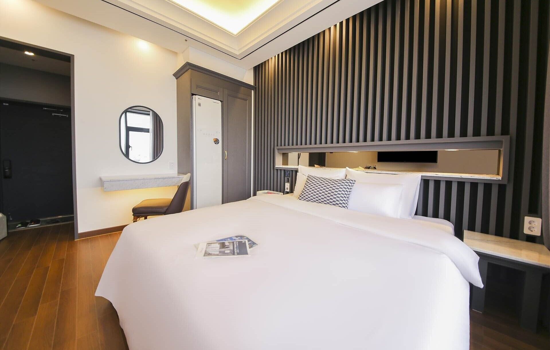 Urban Hotel