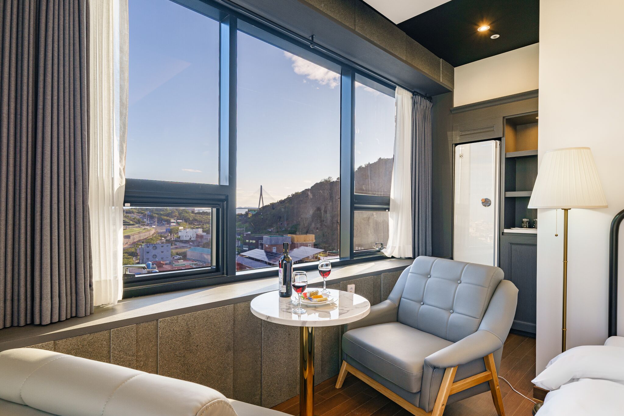 Urban Hotel