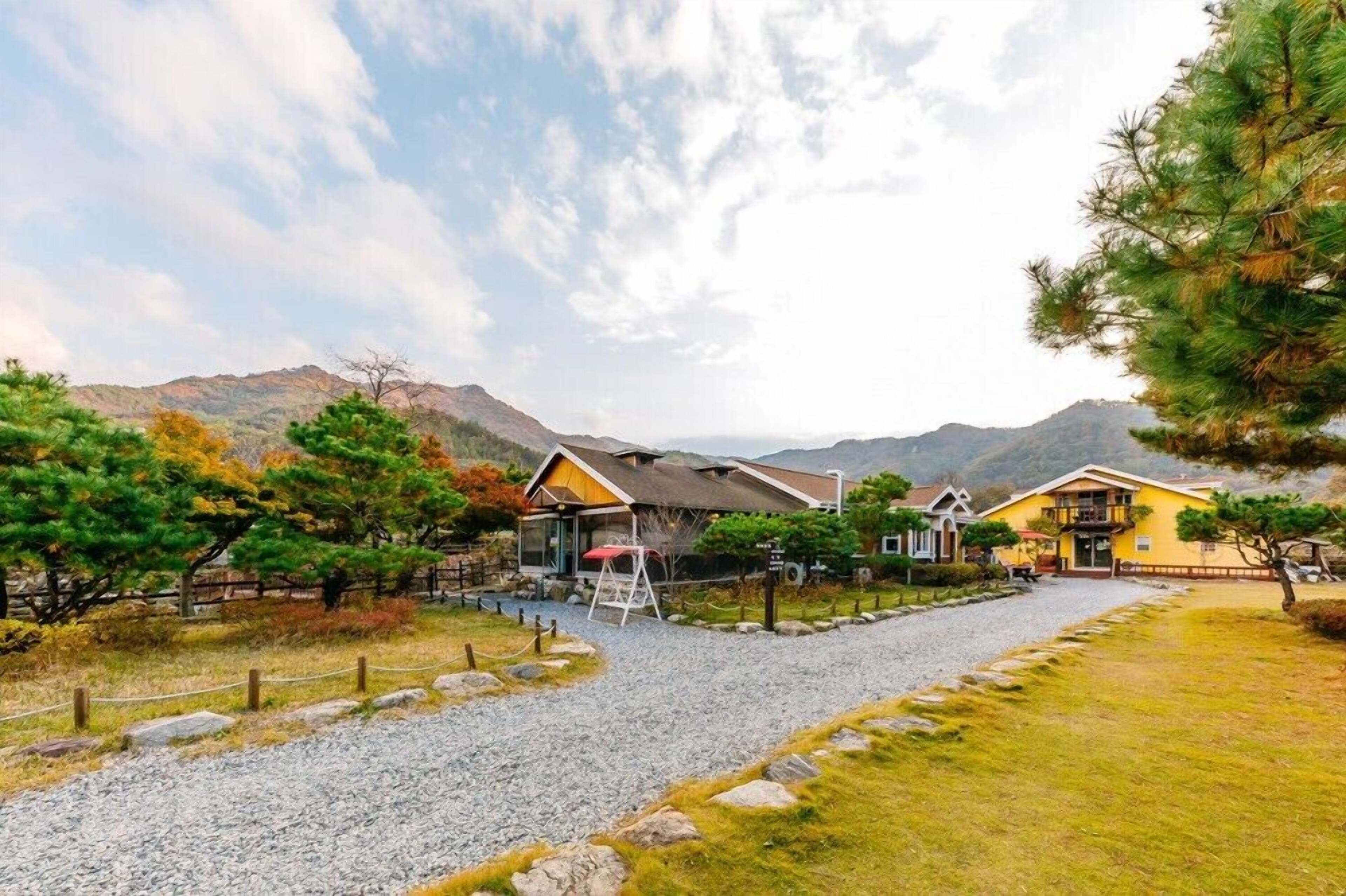 Healing Resort Maple Village hue
