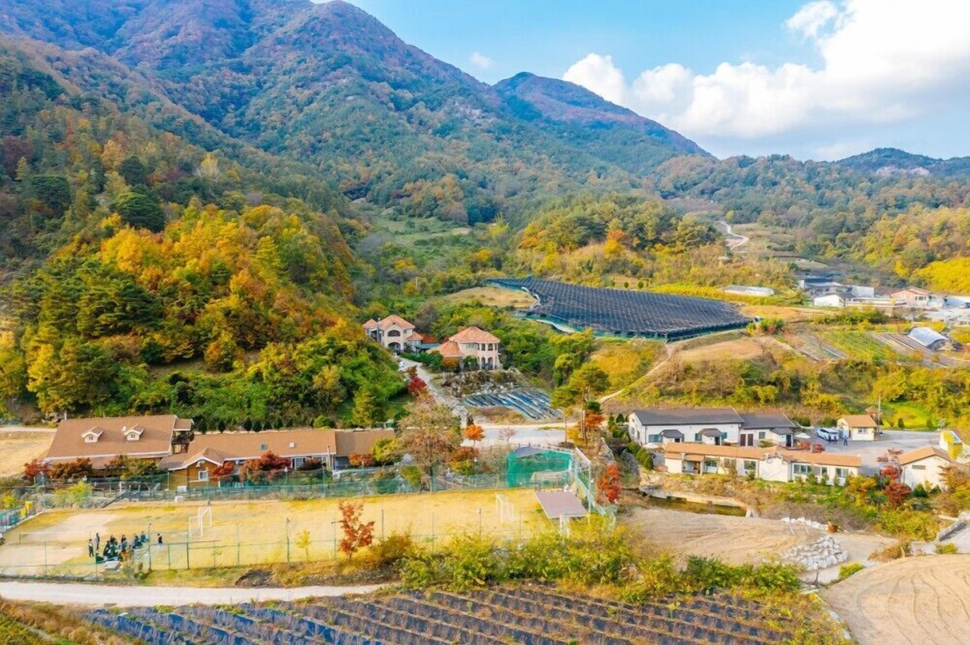 Healing Resort Maple Village hue