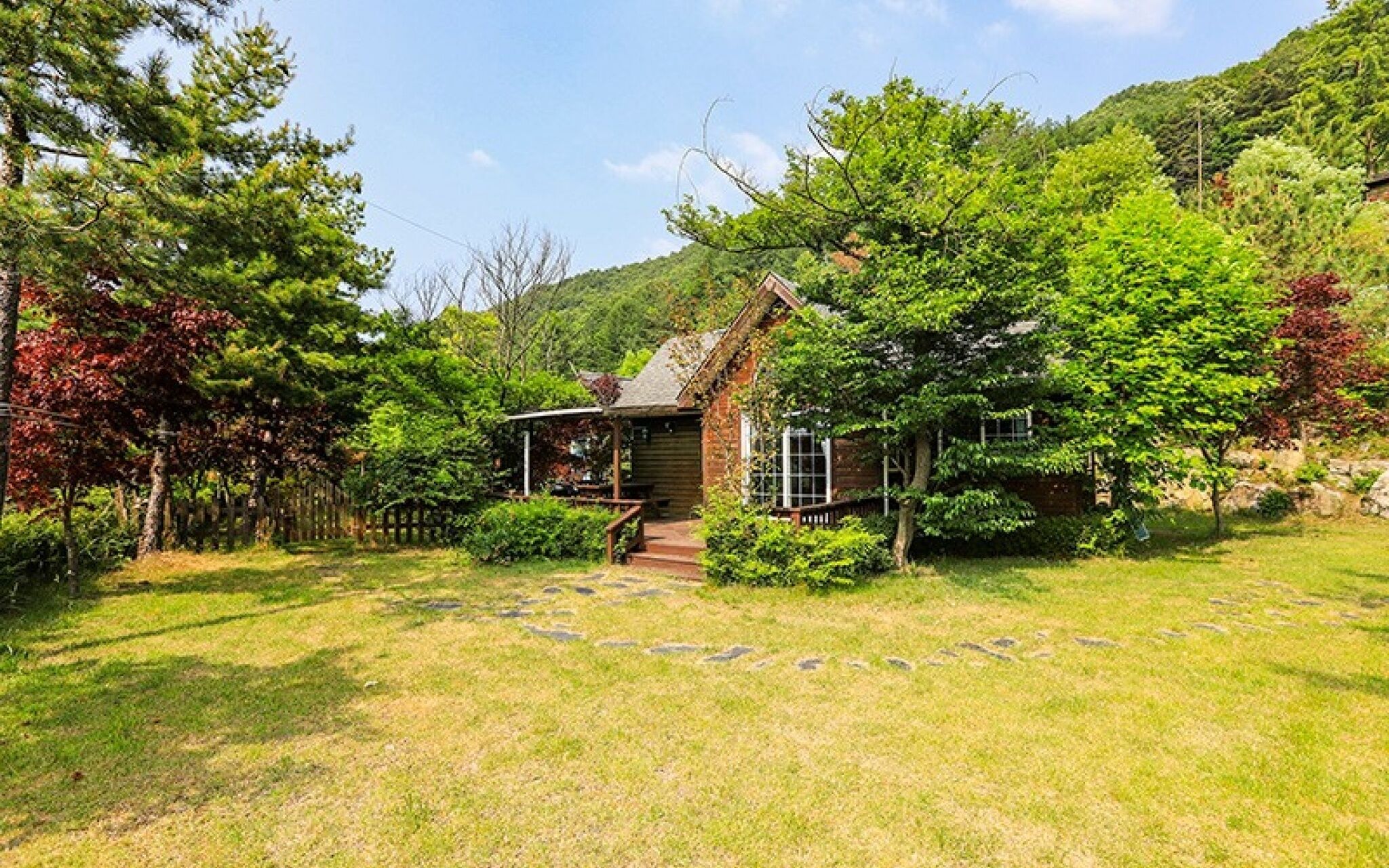 Muju Bandi Pension