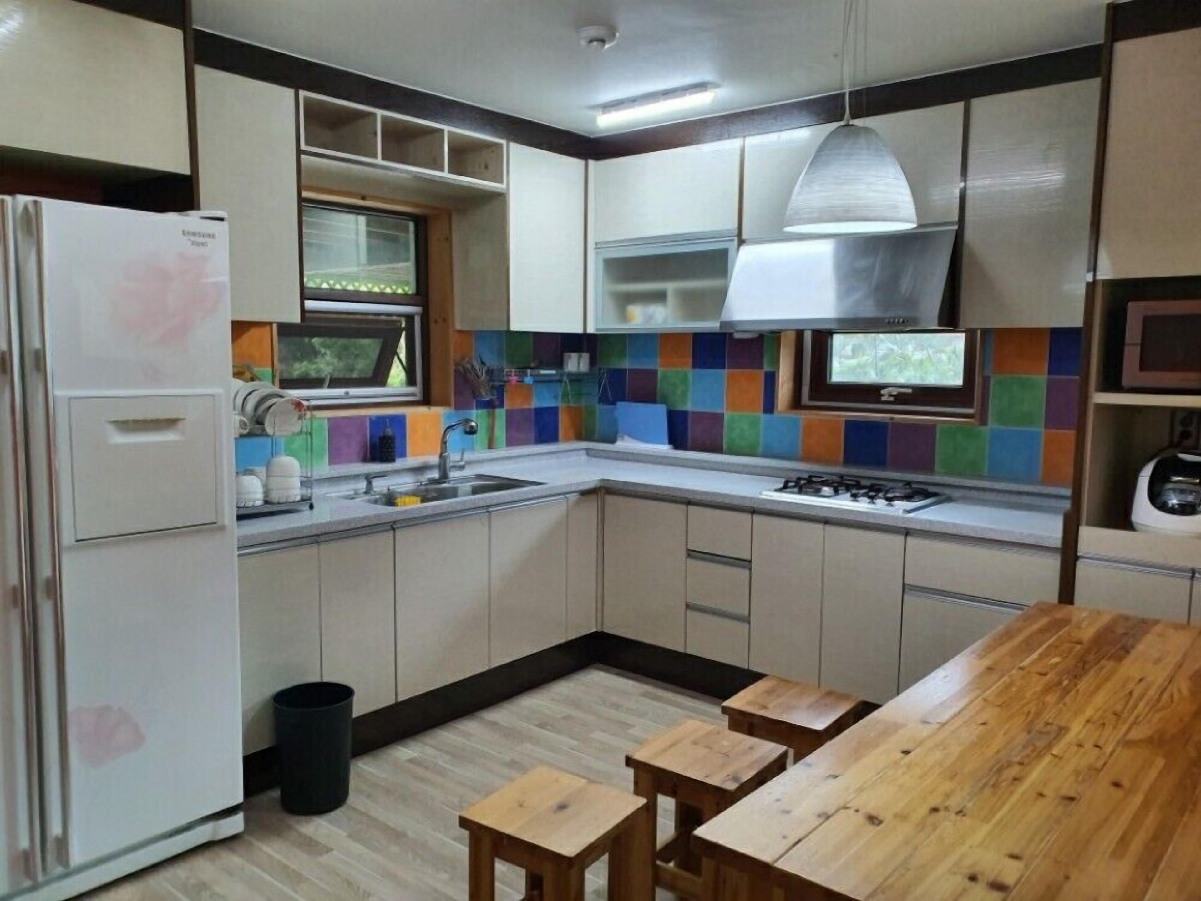 Muju Caravan Pesnion