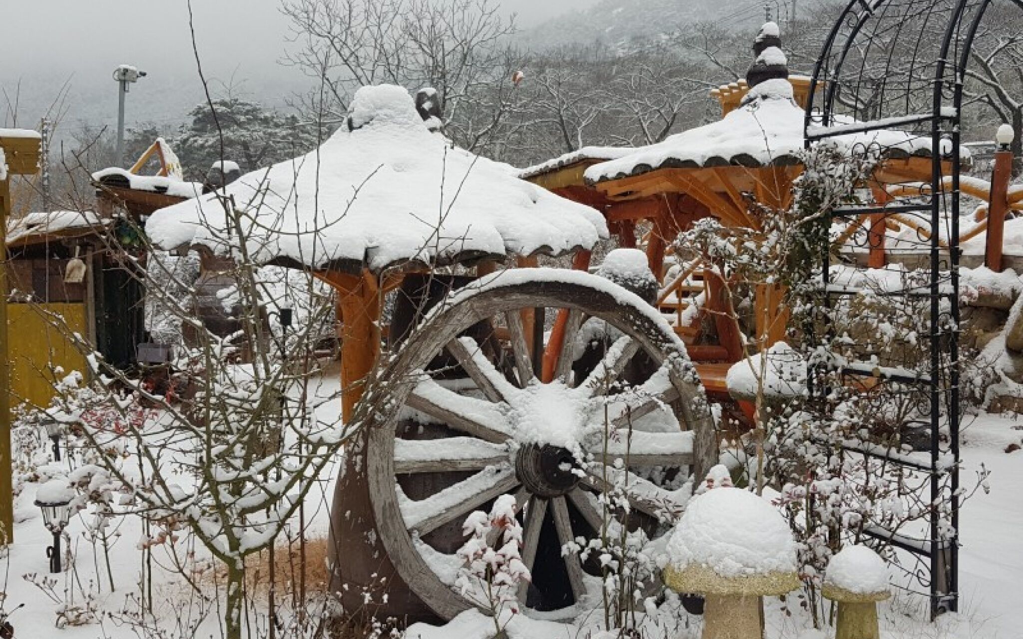 Muju Heukjip Punggyeong Pension