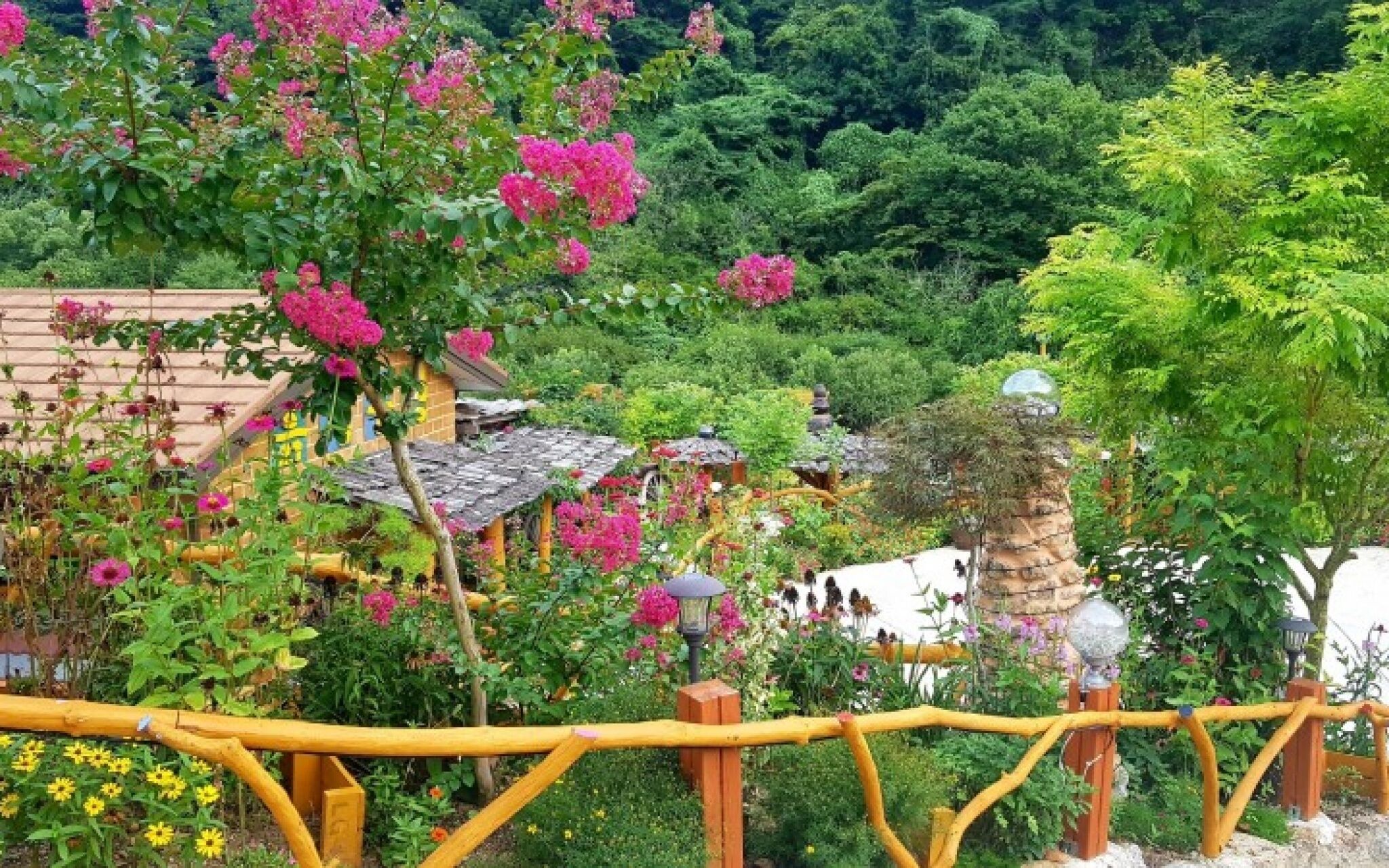 Muju Heukjip Punggyeong Pension