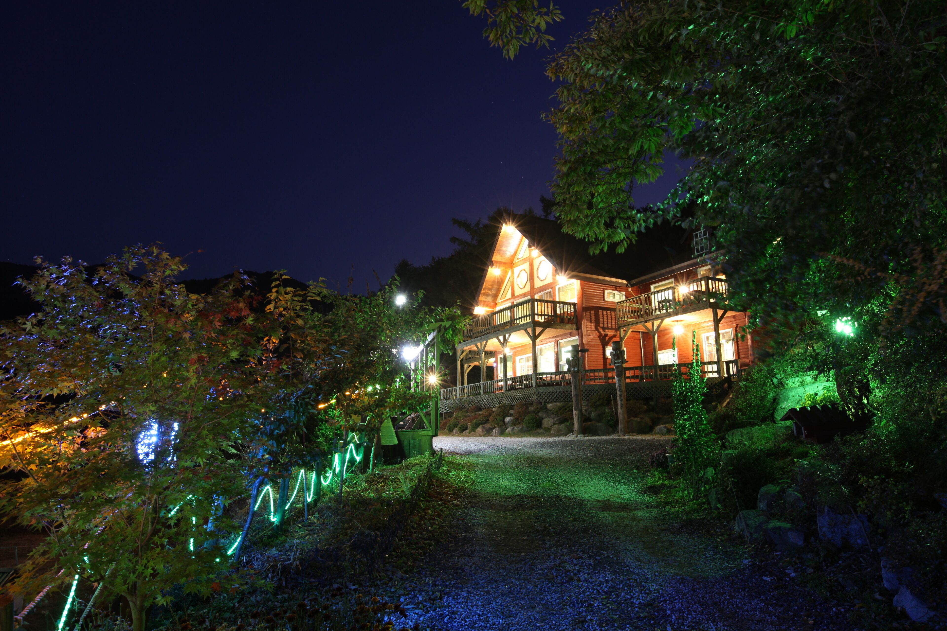 Muju Naos Pension