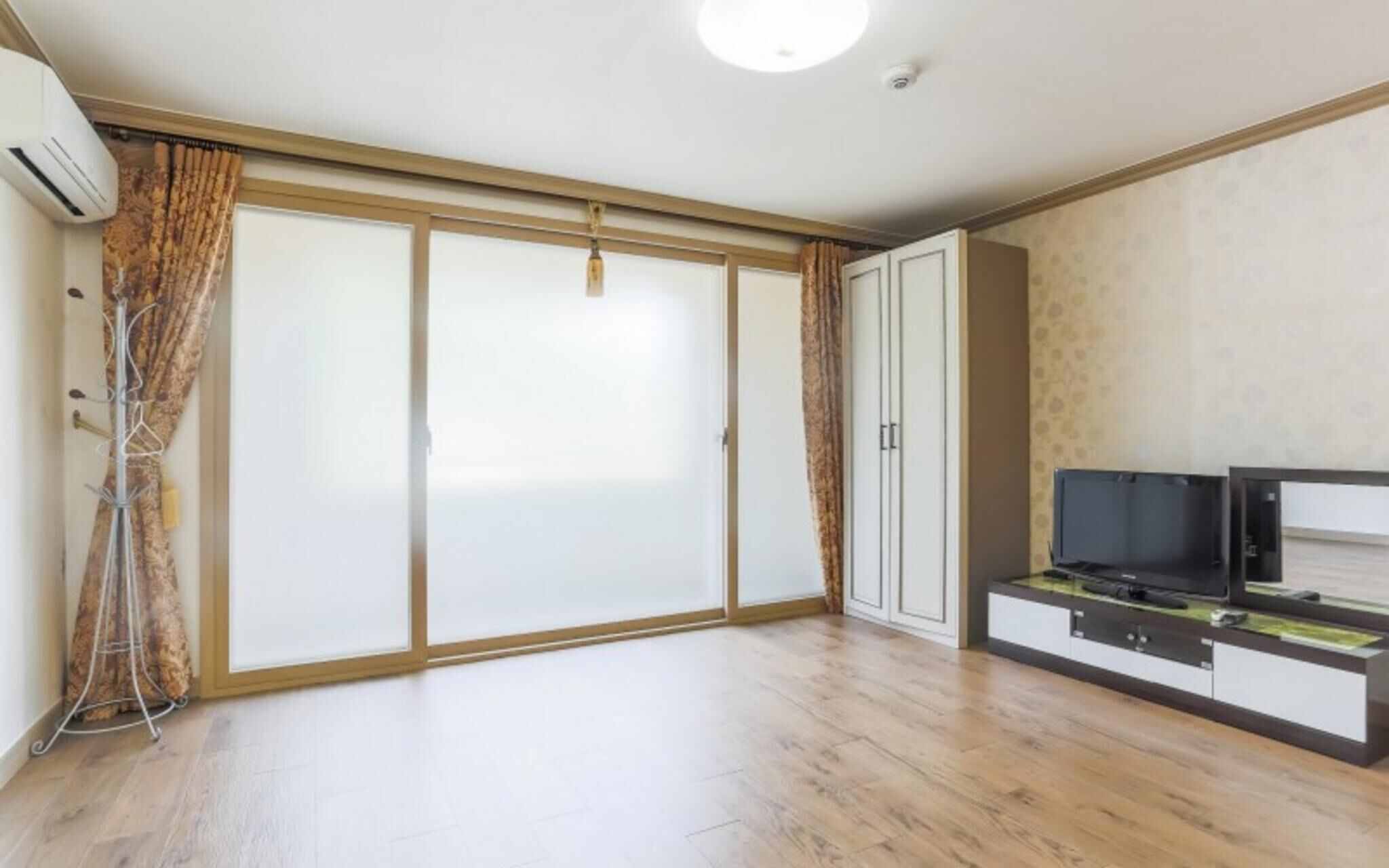 Muju Rainbow Pension