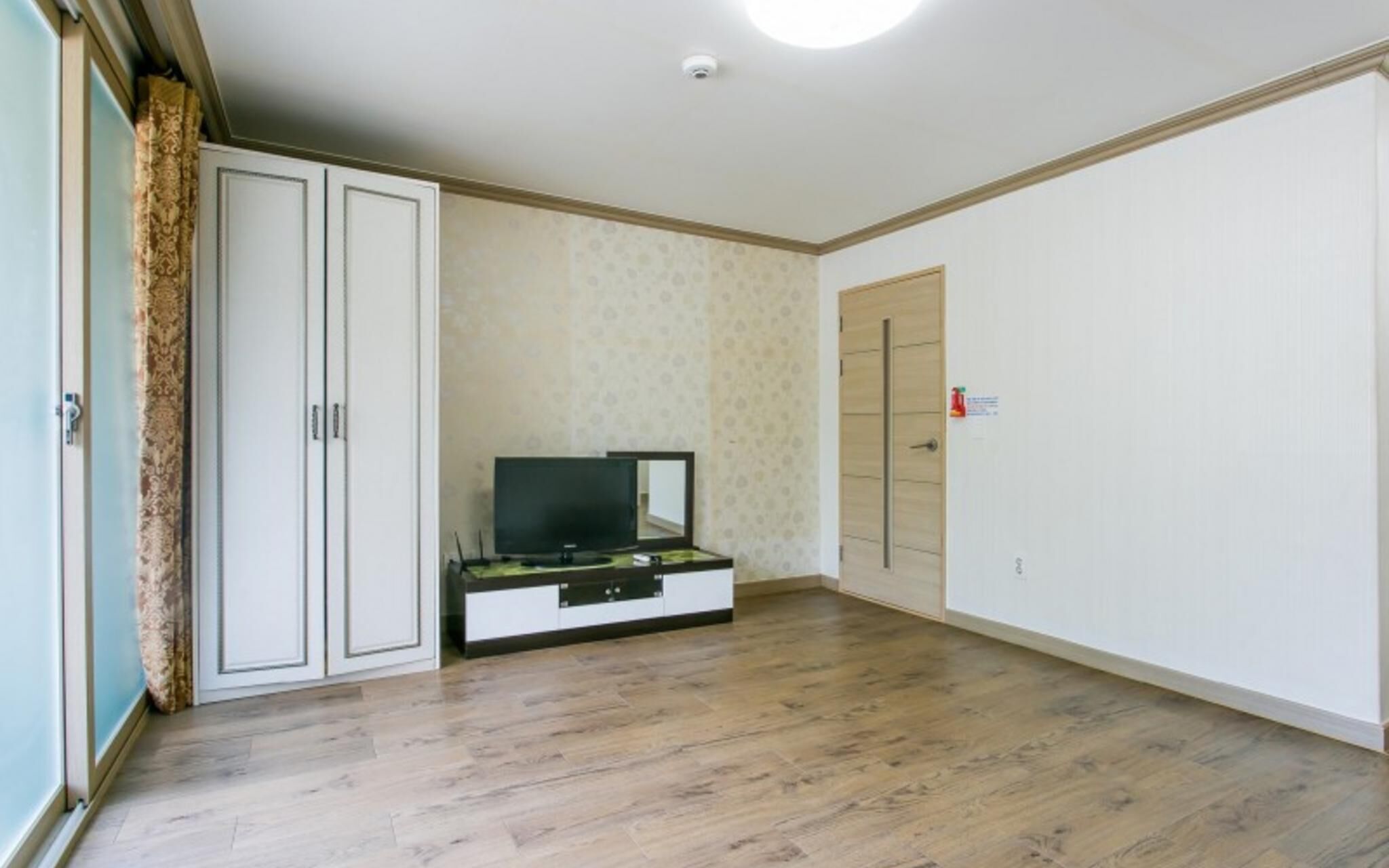 Muju Rainbow Pension