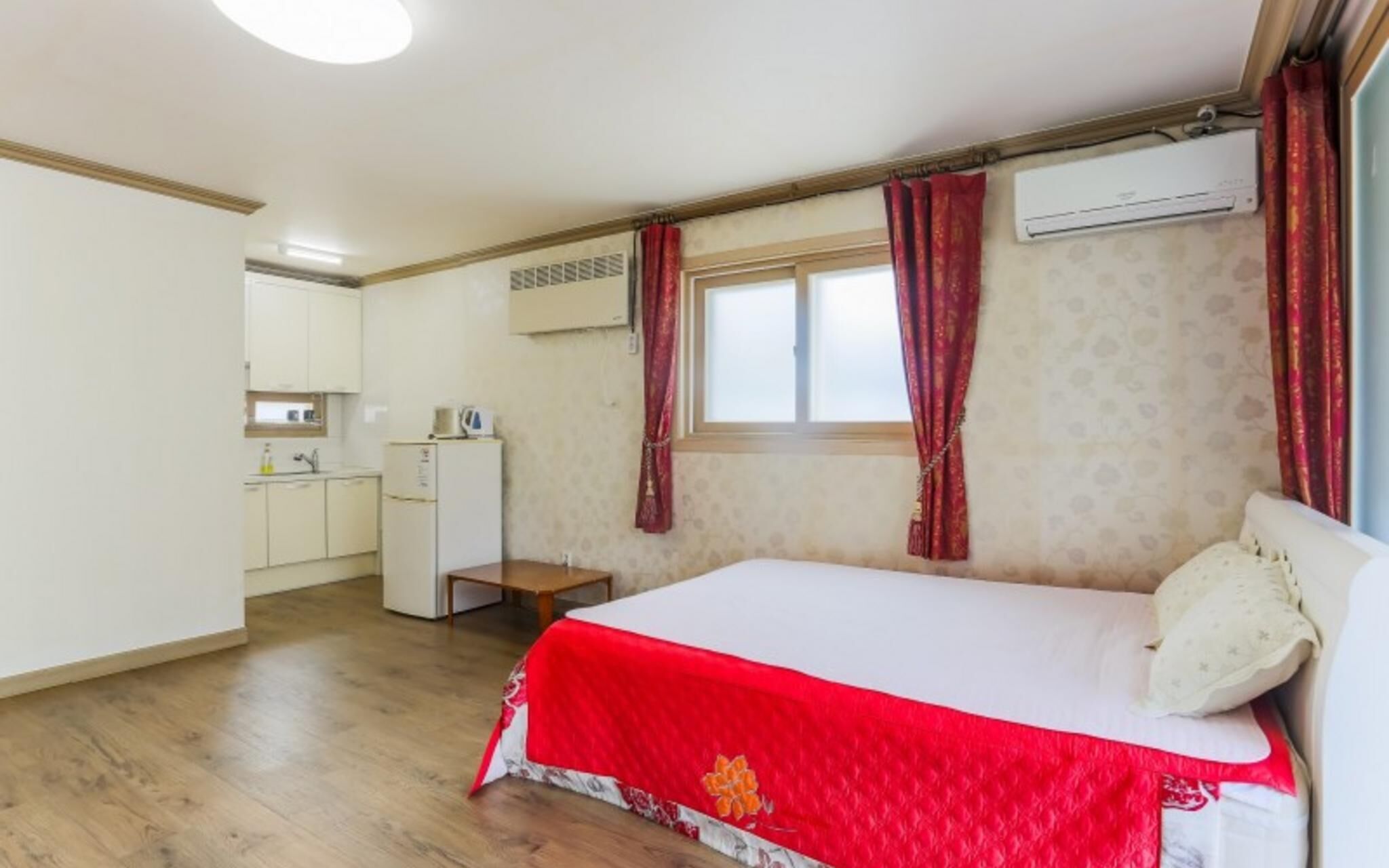 Muju Rainbow Pension
