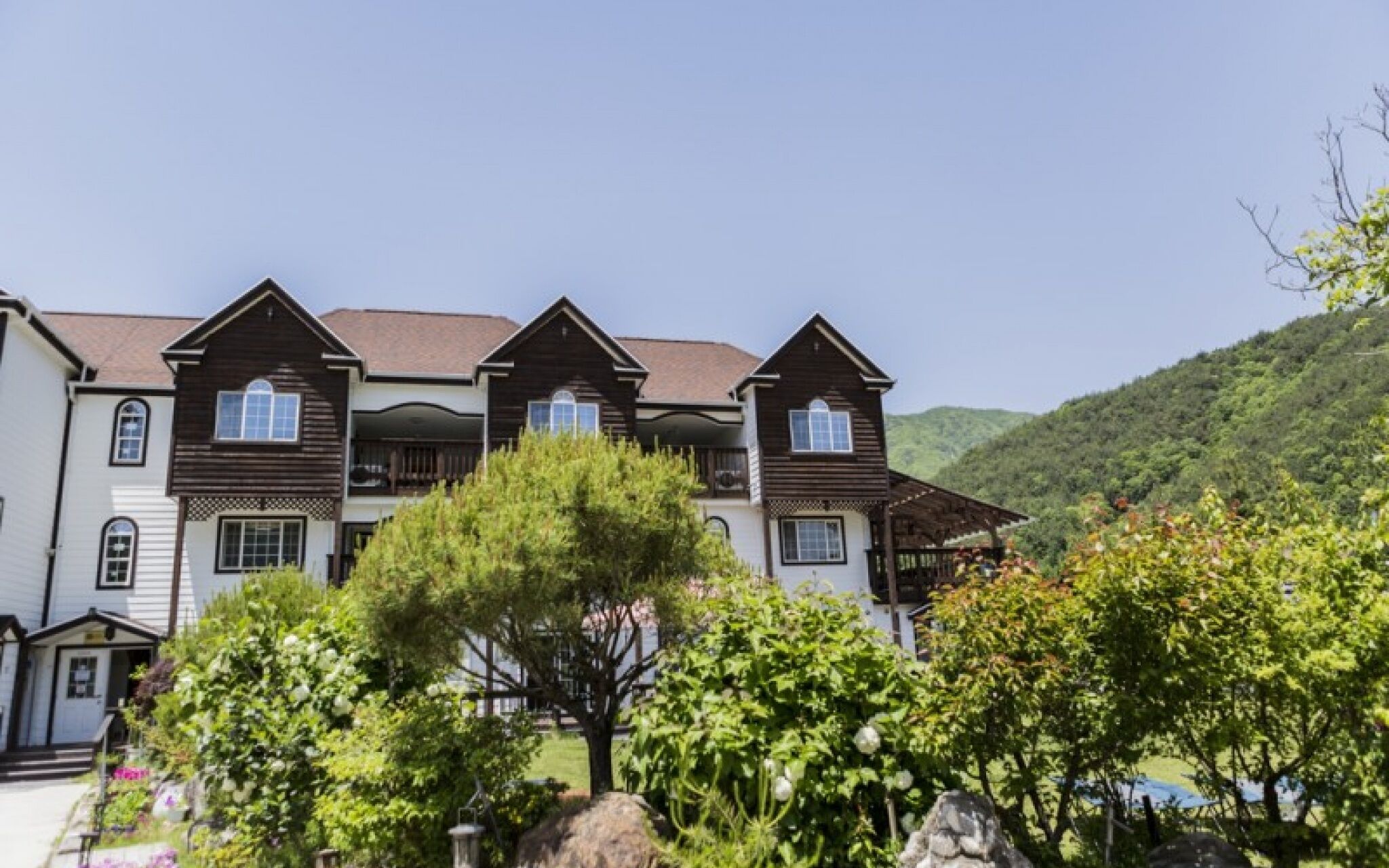 Muju Seolguk Pension