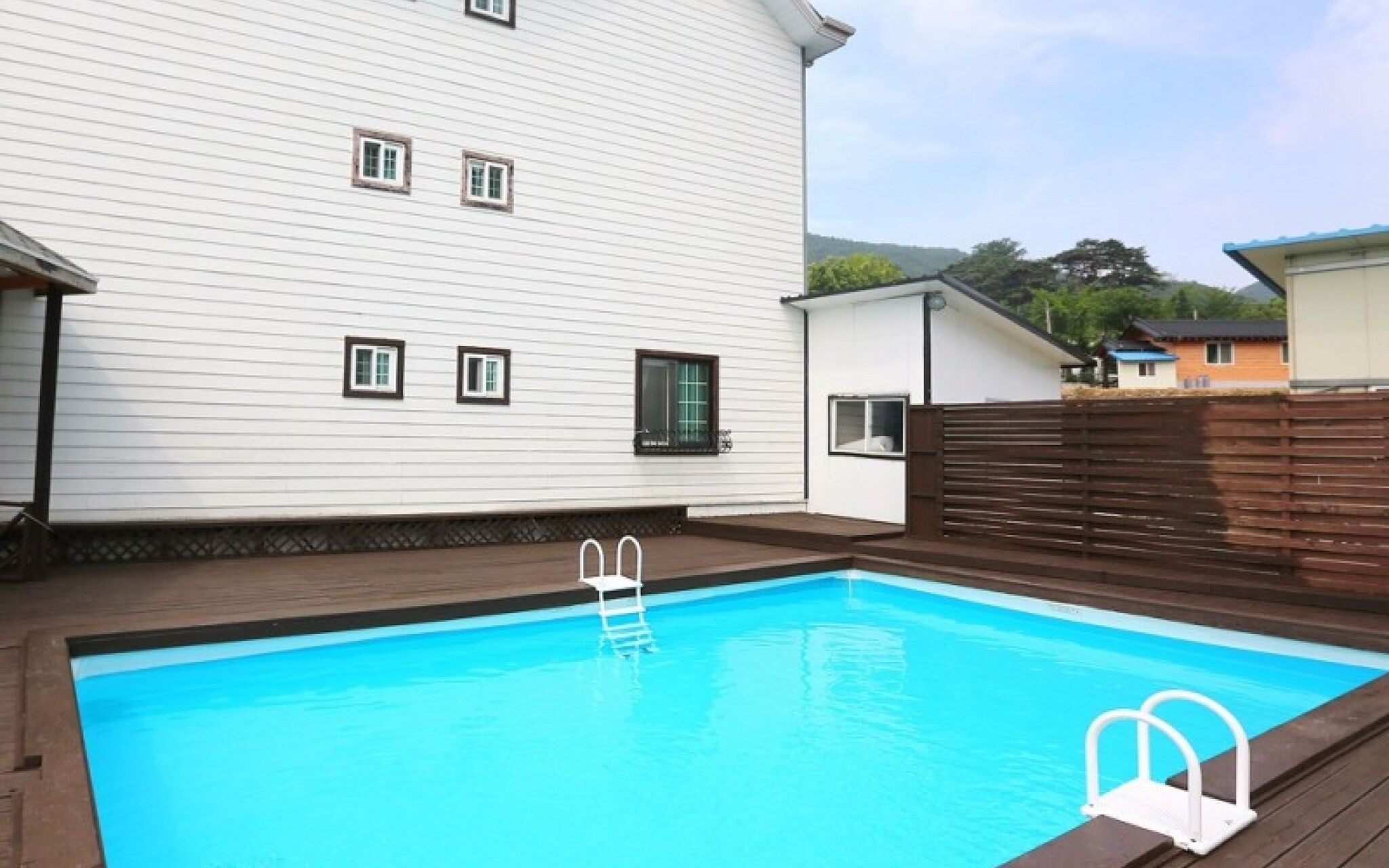 Muju Snowflower Travel Pension