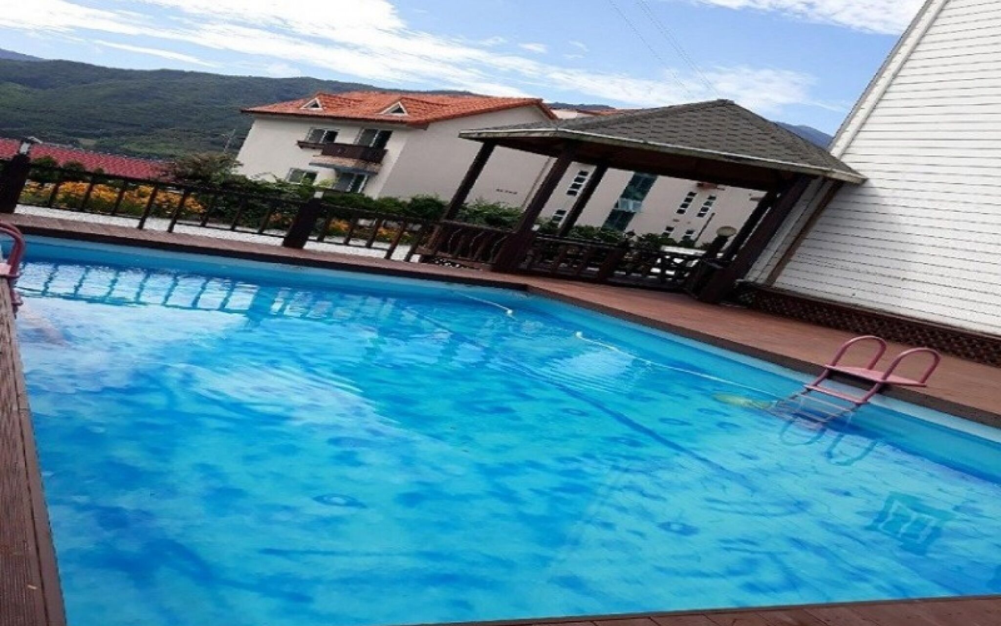 Muju Snowflower Travel Pension