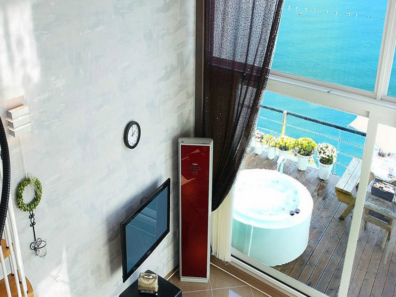 Ara Club Pension