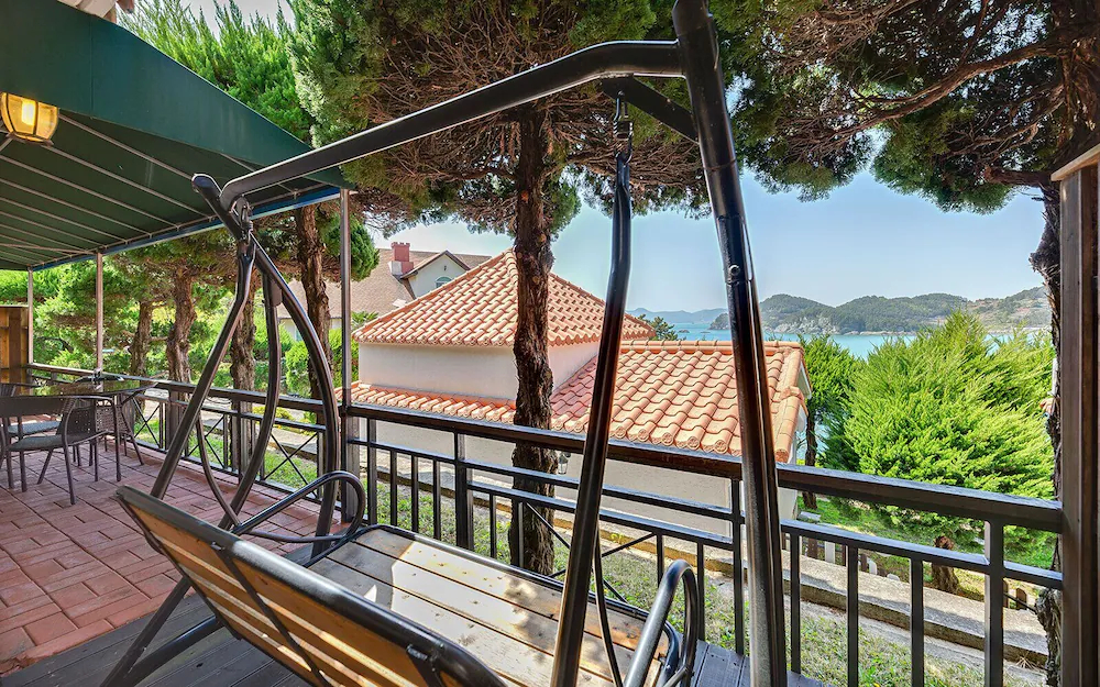 Arkro Pension