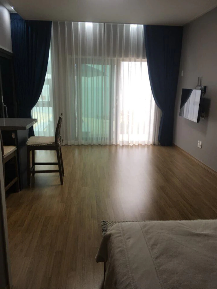 Lim Sea Side Poolvilla Pension