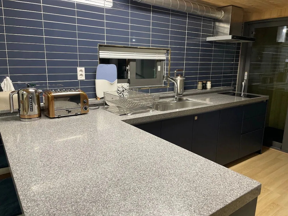 Lim Sea Side Poolvilla Pension