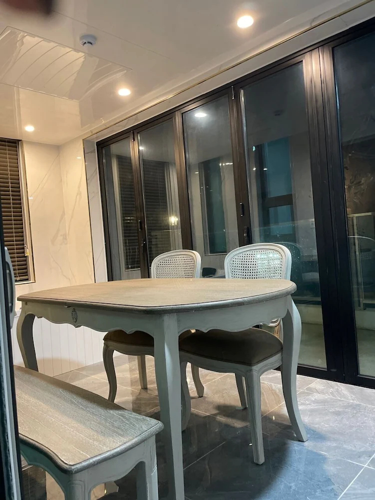 Lim Sea Side Poolvilla Pension