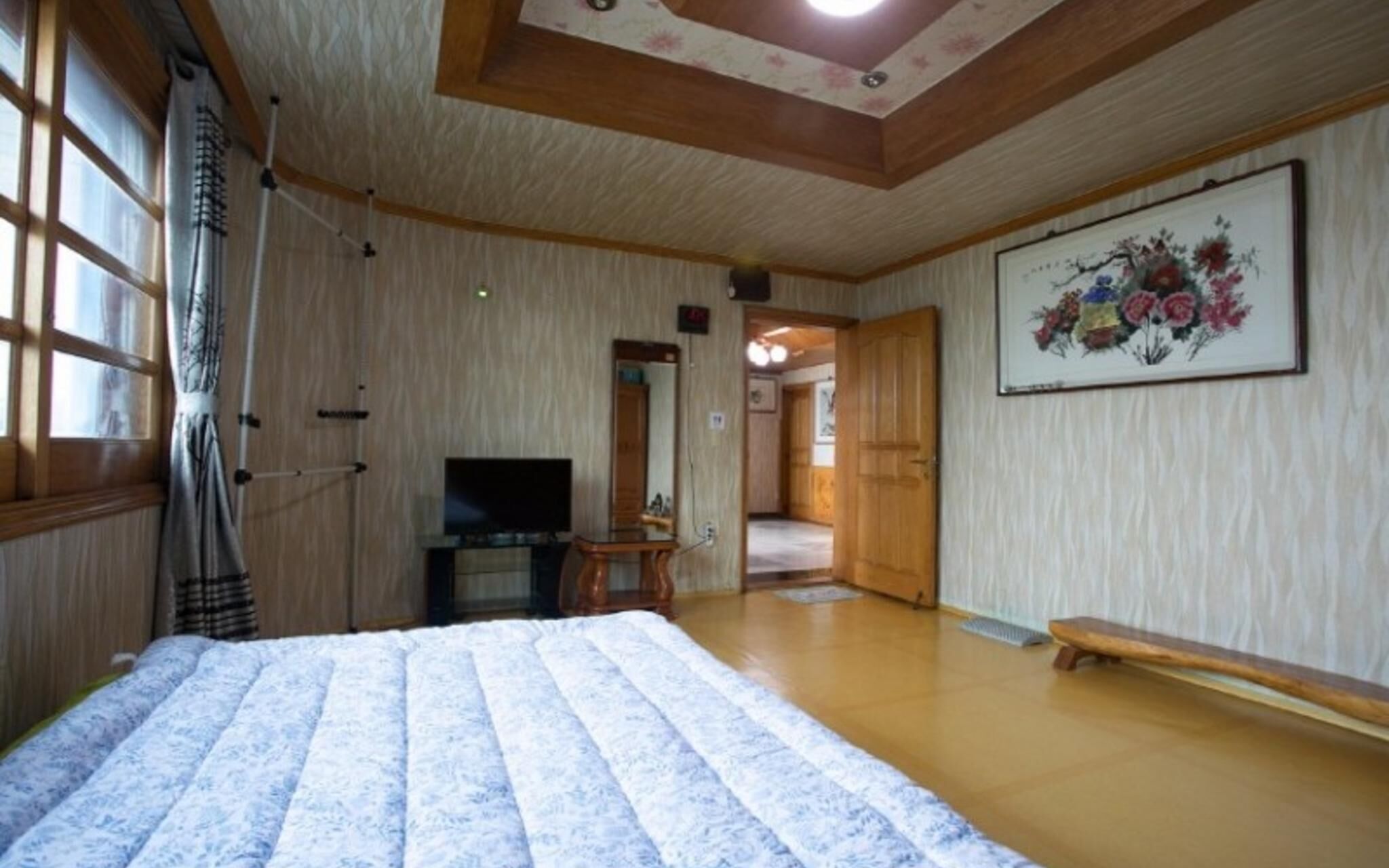 Namhae Badatga Byeoljang Pension