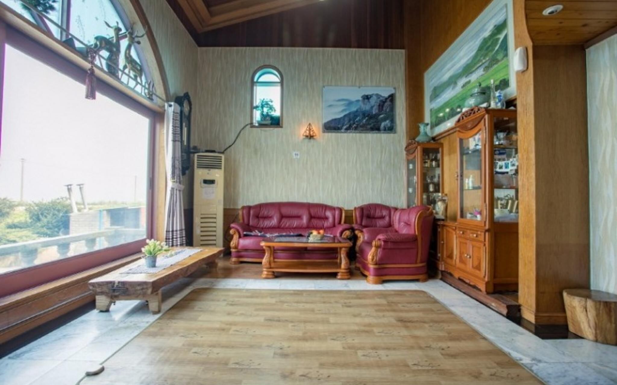 Namhae Badatga Byeoljang Pension