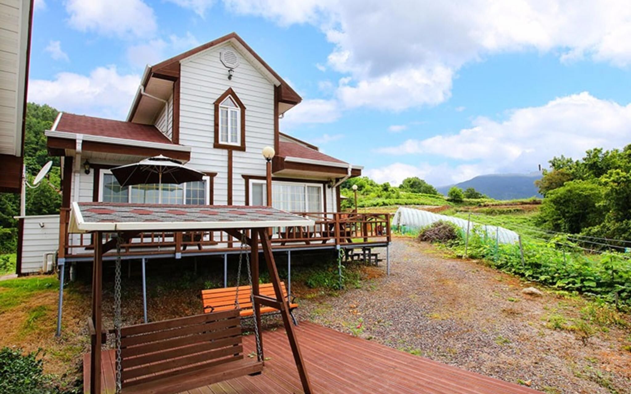 Namhae Baramkkot Pension