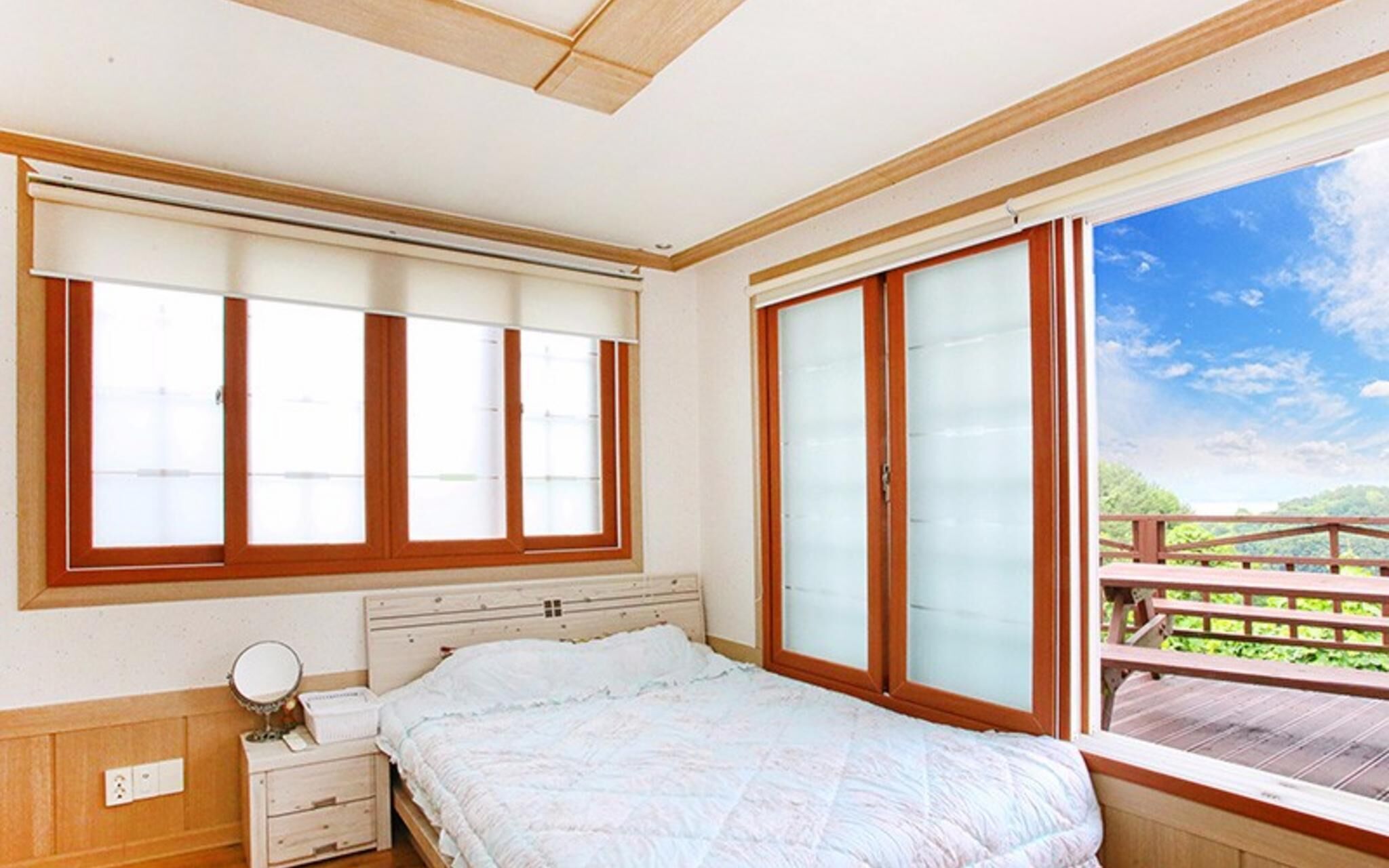 Namhae Baramkkot Pension