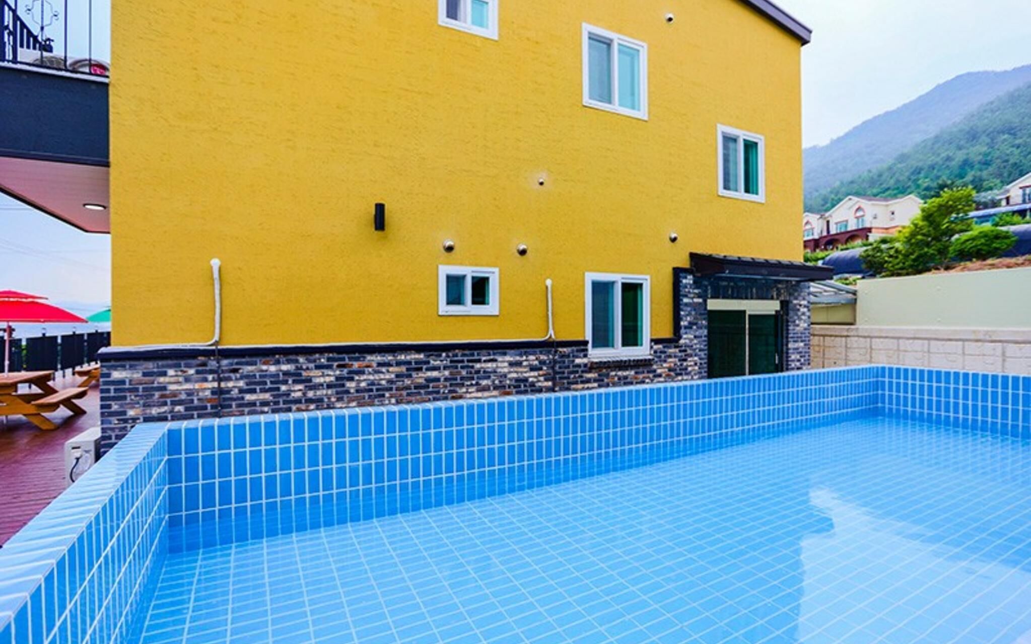 Namhae Gonige Pension