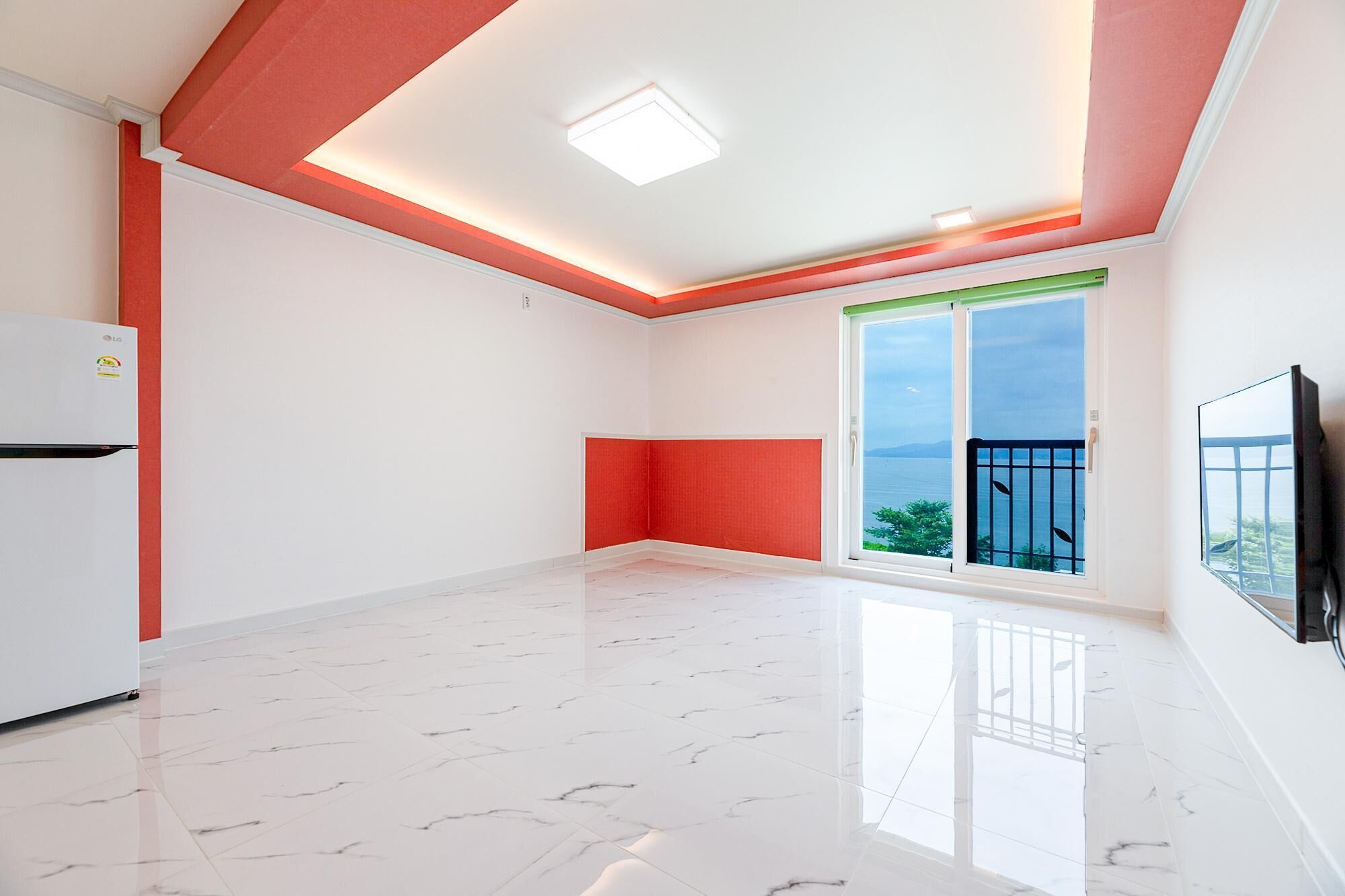 Namhae Modern Spa Pension