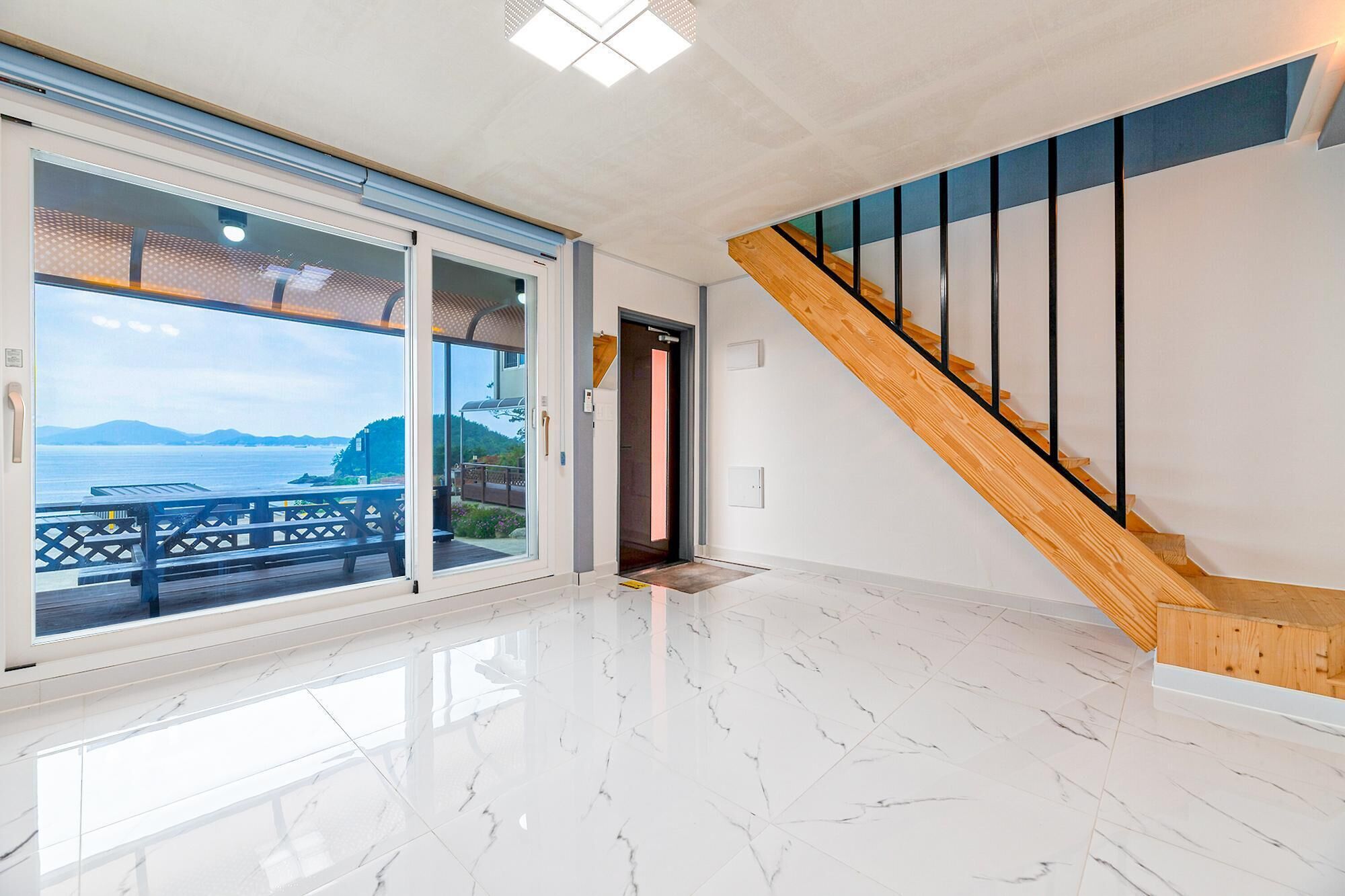 Namhae Modern Spa Pension