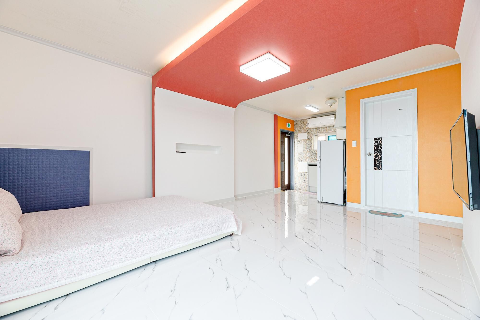 Namhae Modern Spa Pension