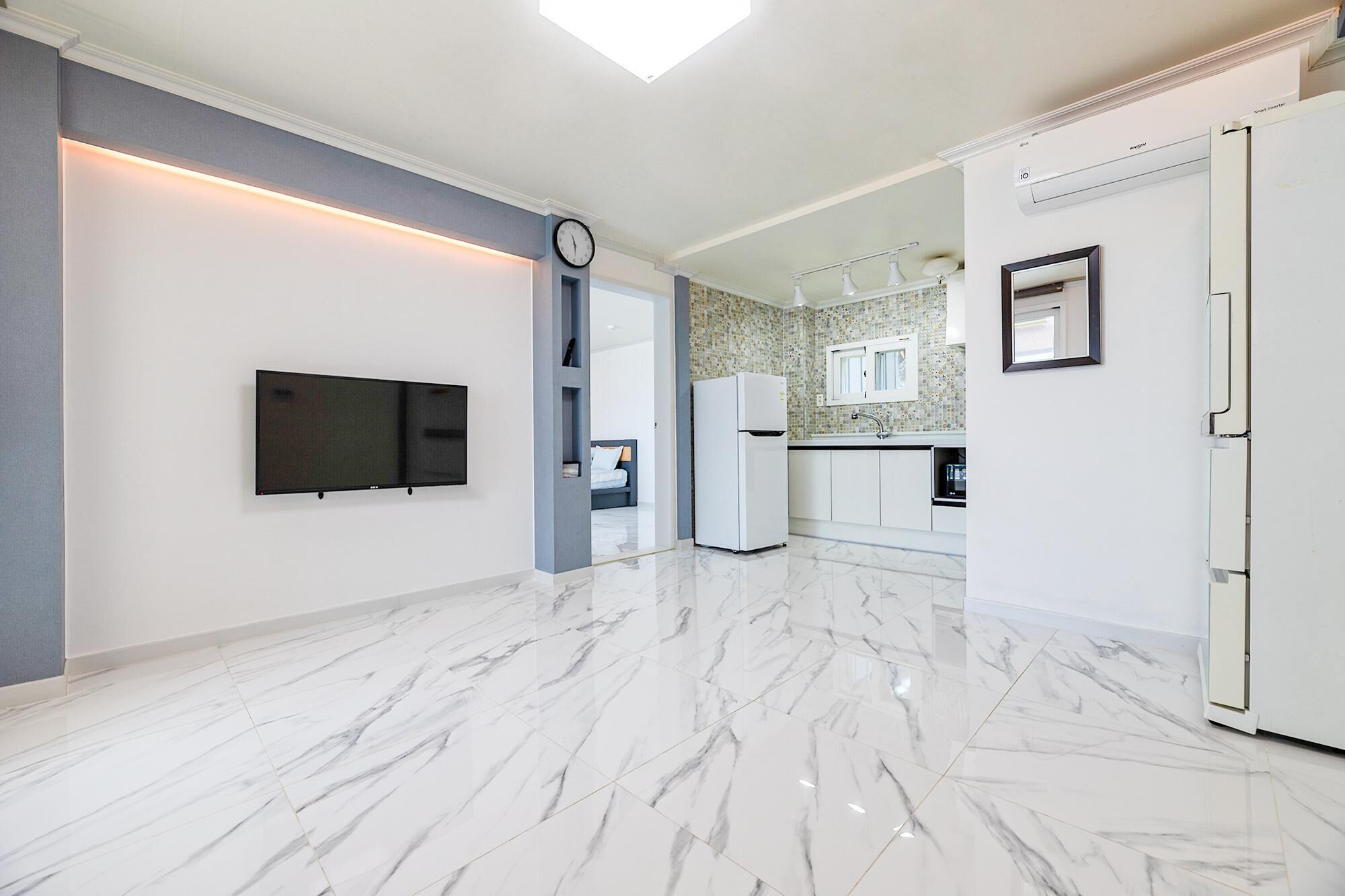 Namhae Modern Spa Pension