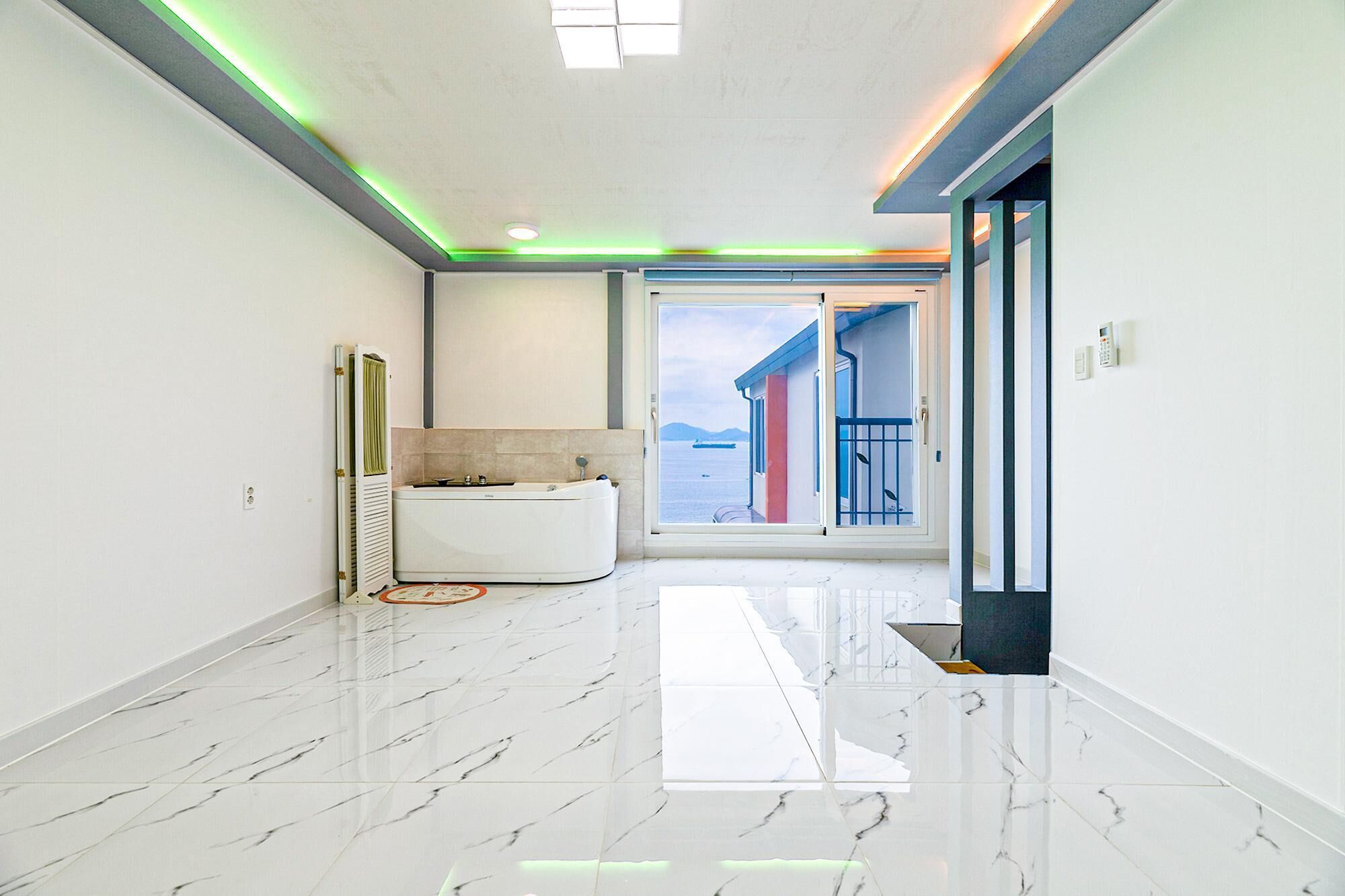 Namhae Modern Spa Pension
