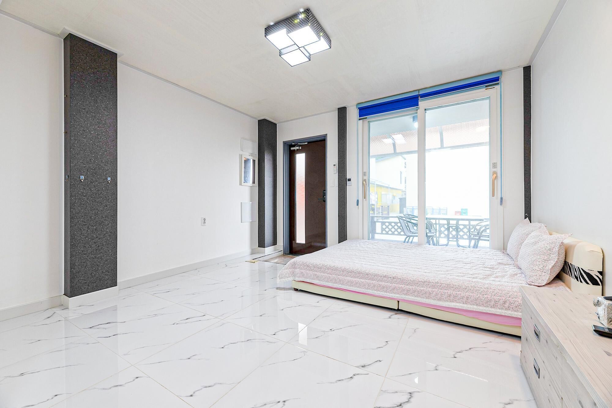 Namhae Modern Spa Pension
