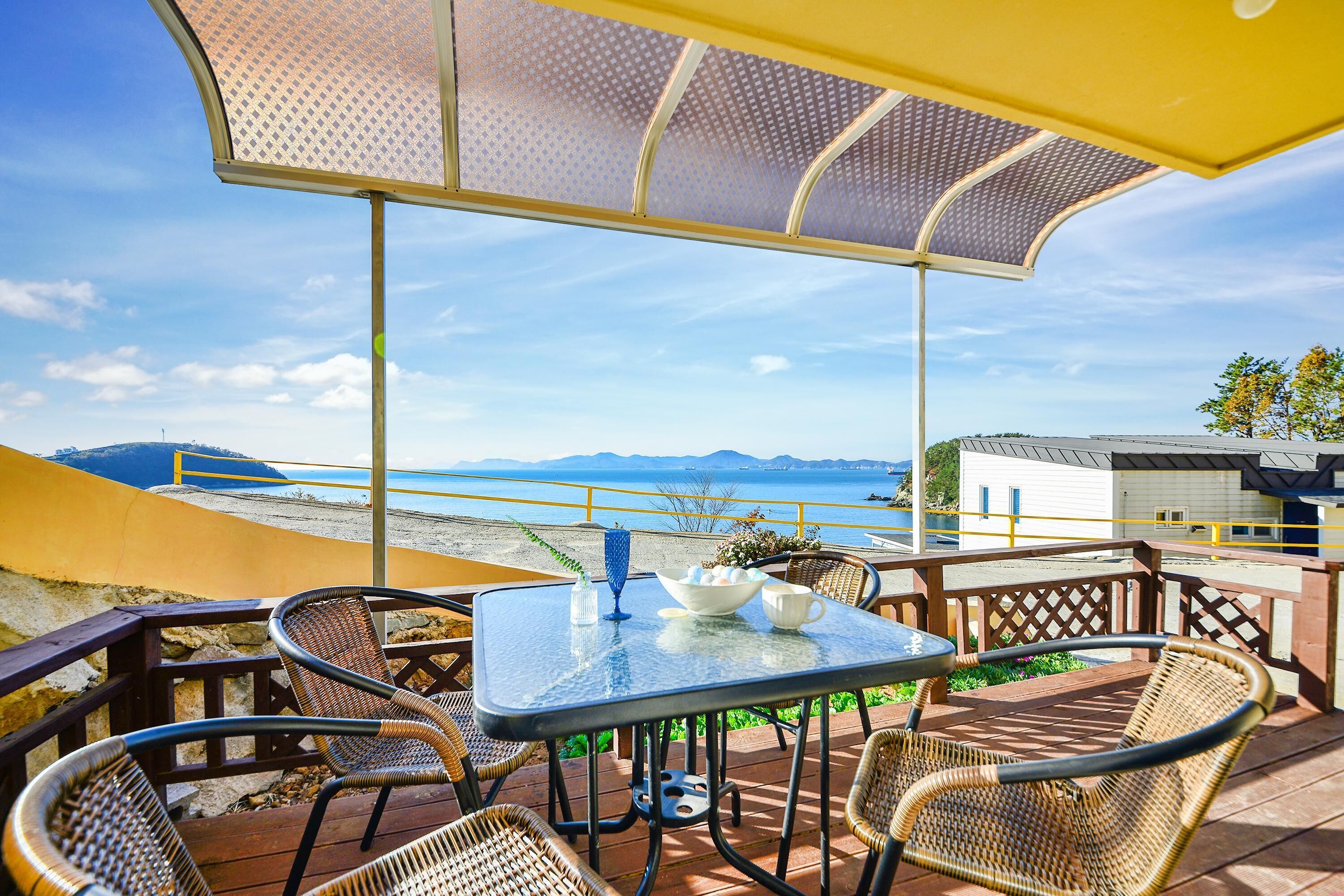 Namhae Modern Spa Pension