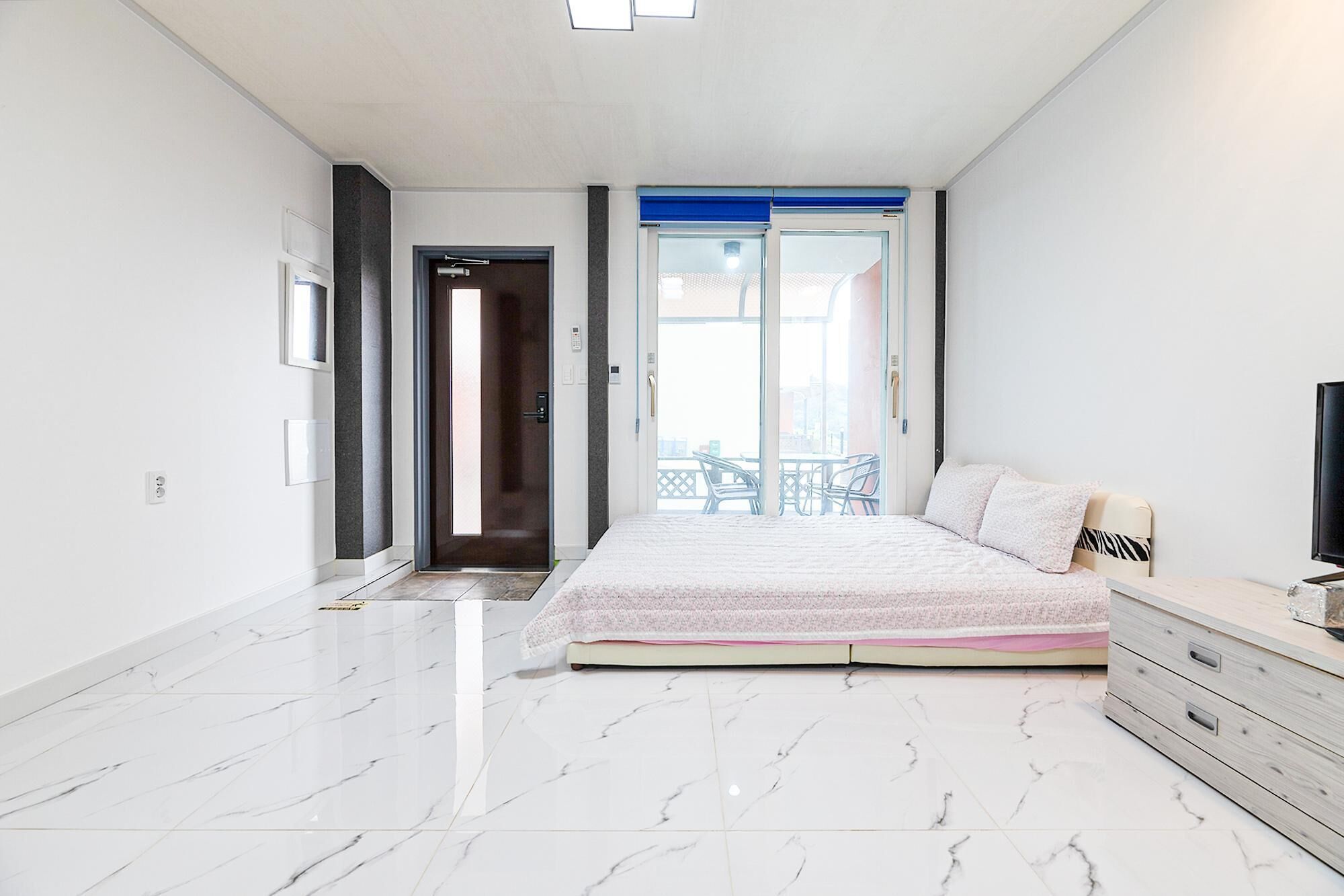Namhae Modern Spa Pension