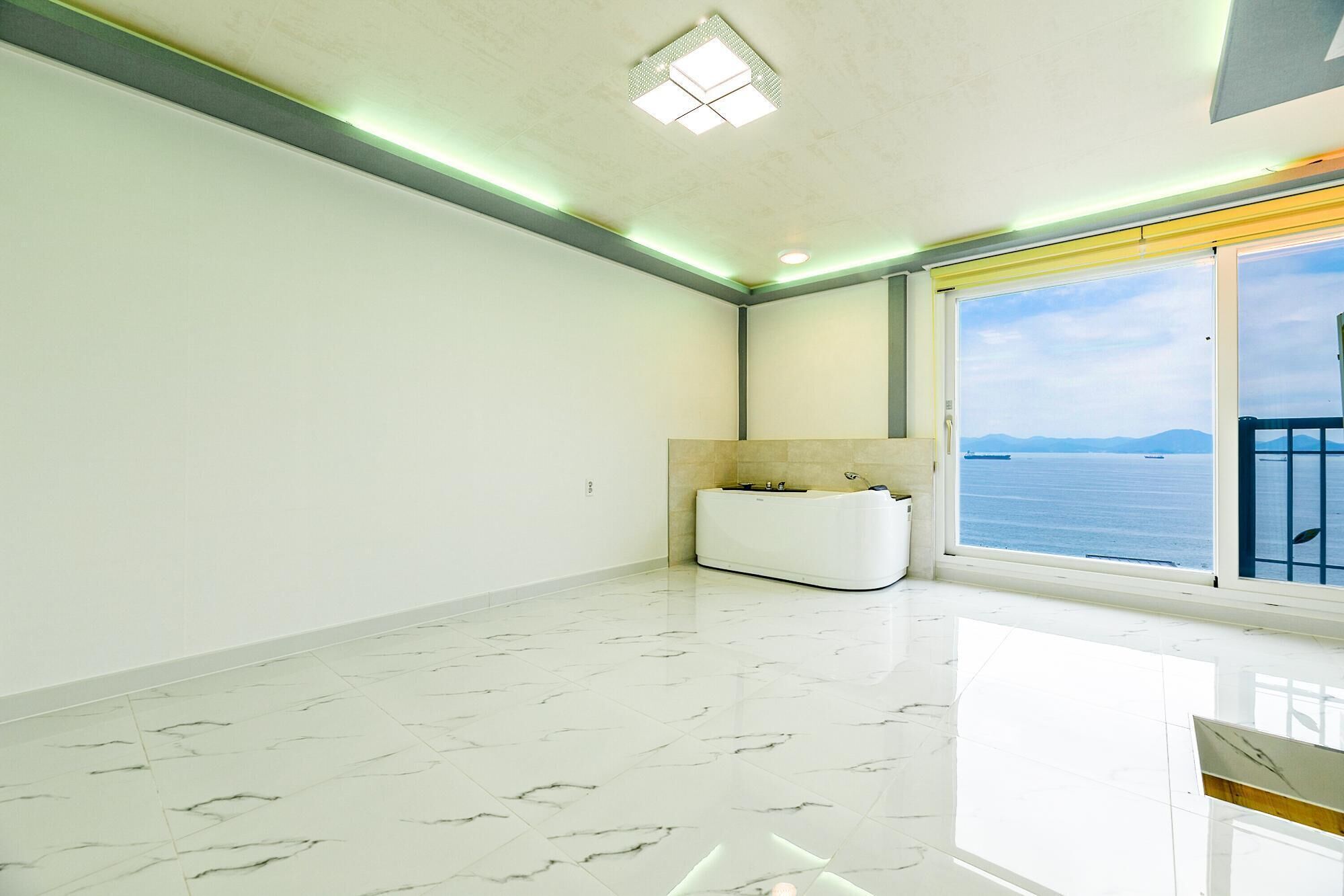 Namhae Modern Spa Pension