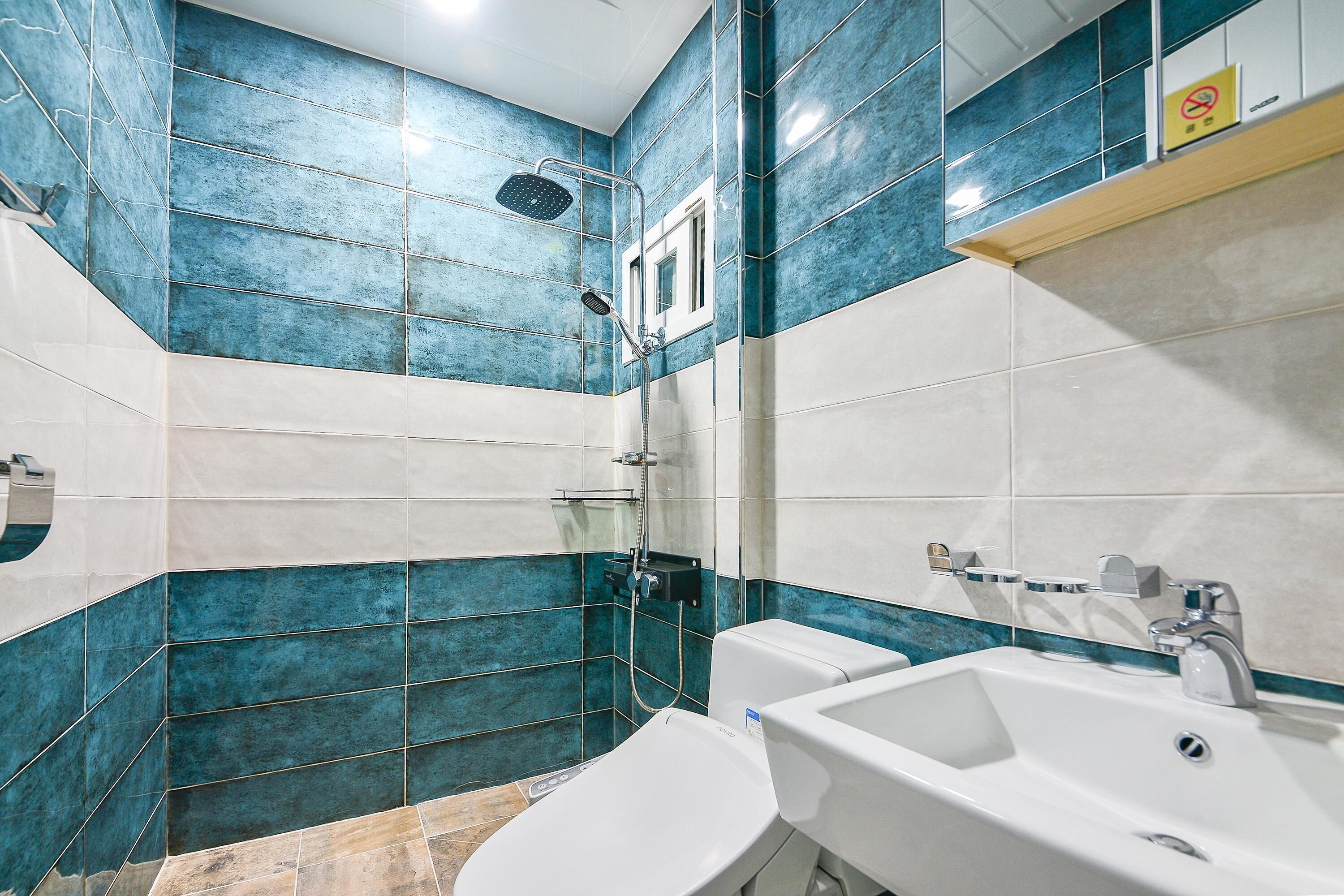 Namhae Modern Spa Pension