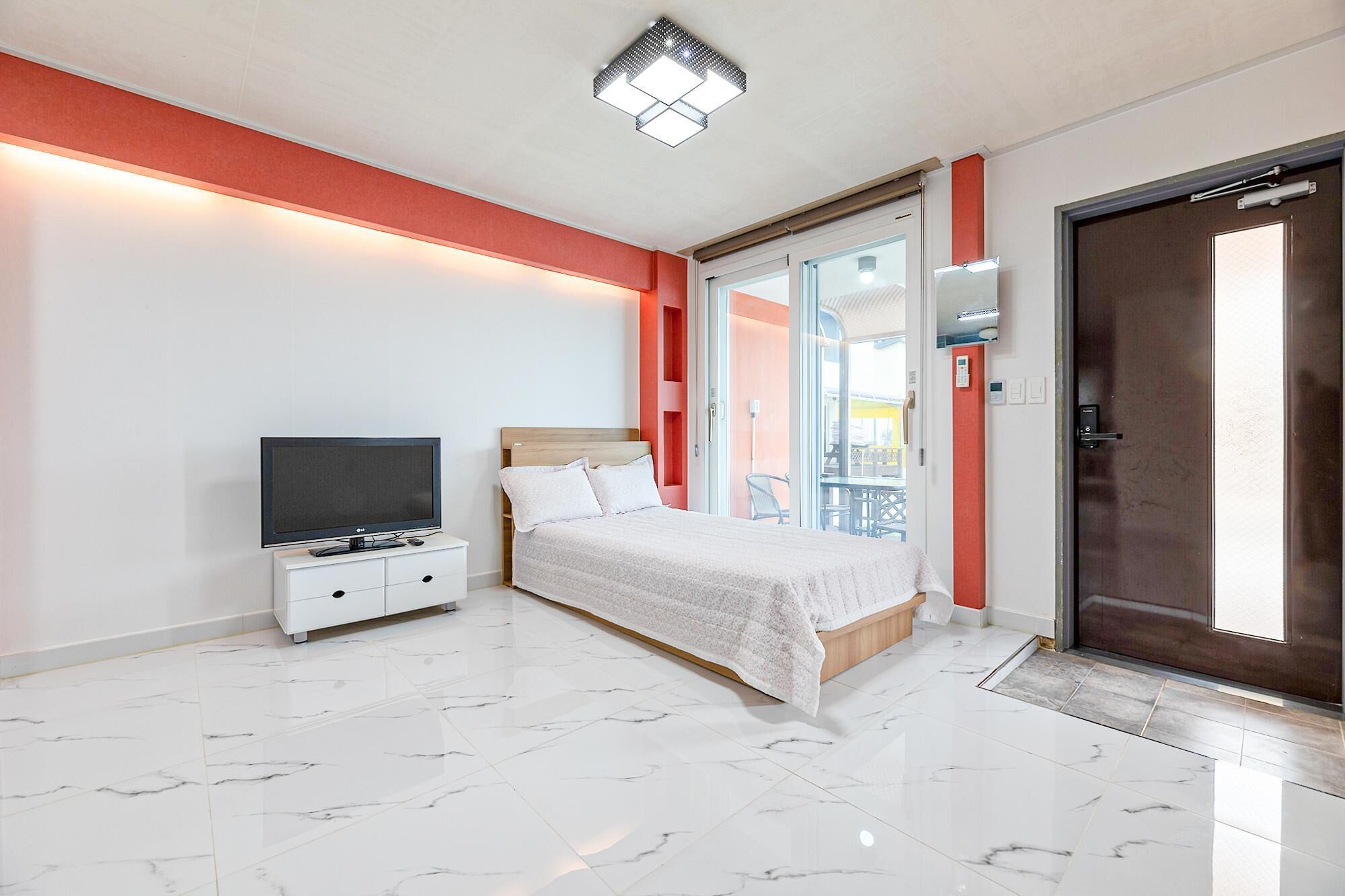 Namhae Modern Spa Pension