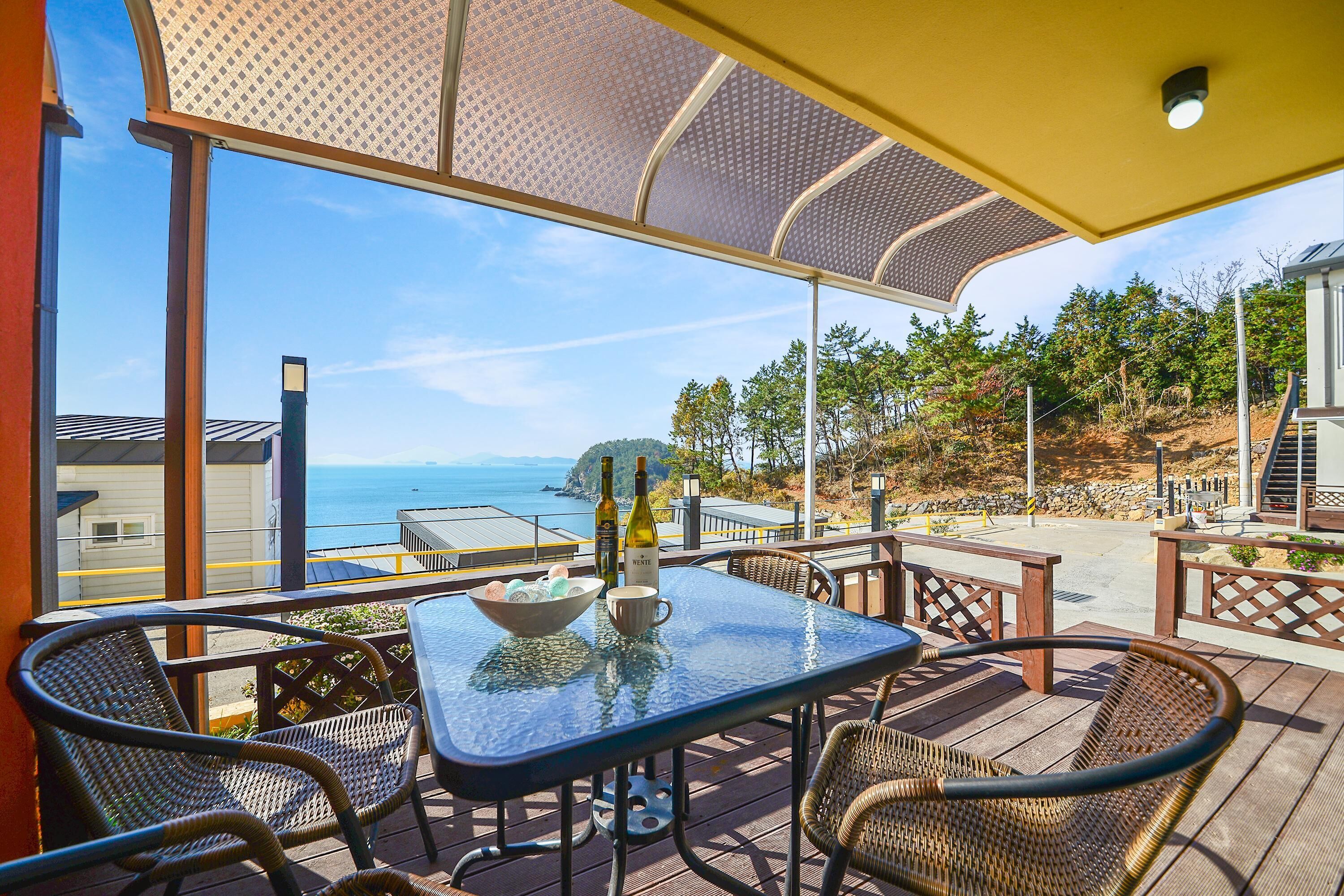 Namhae Modern Spa Pension