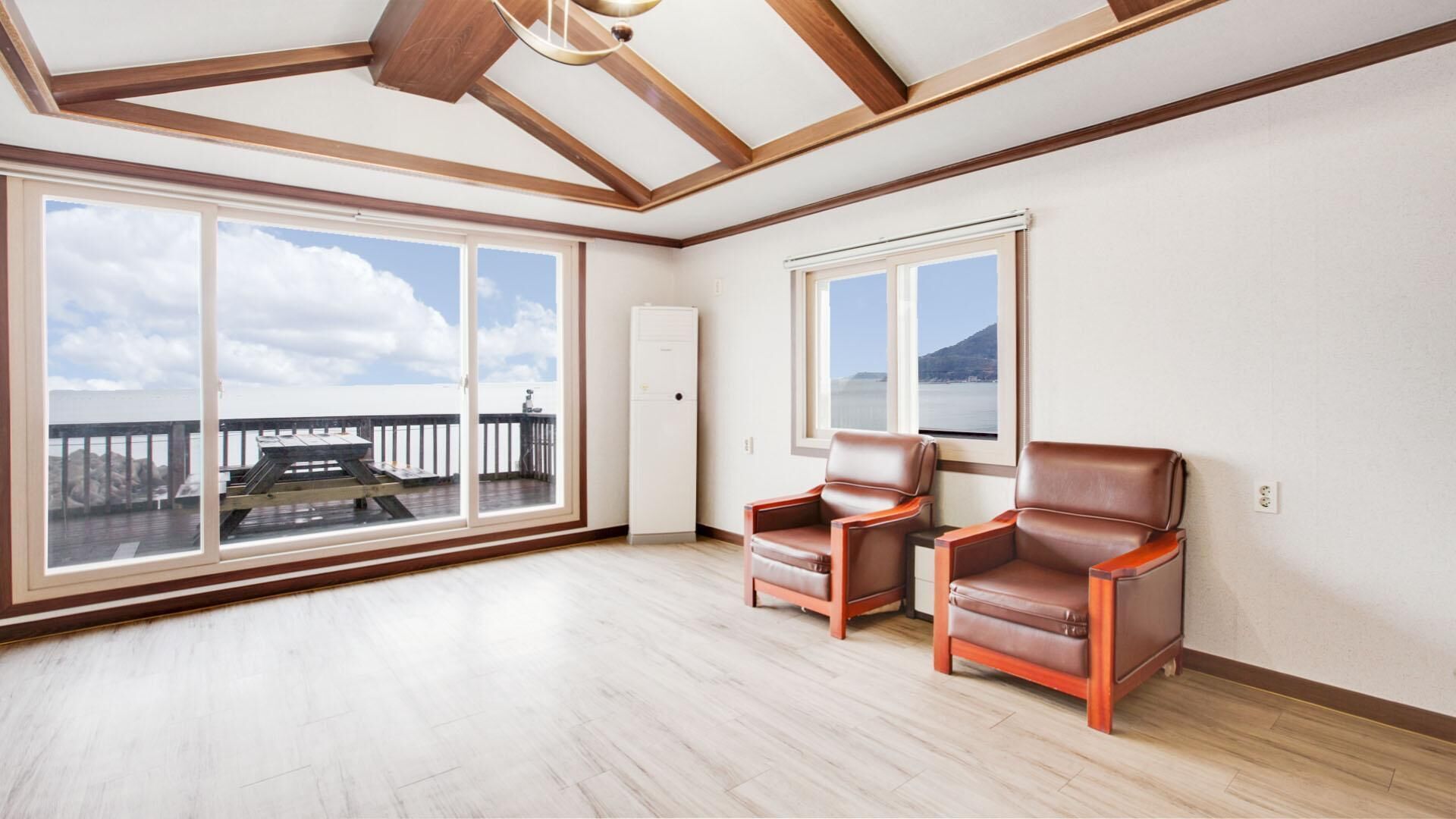 Namhae Mongdol Beach Pension