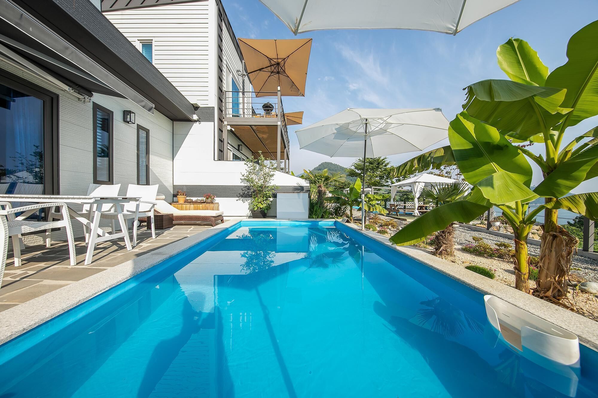 Namhae Sea And View Pool Villa Pension