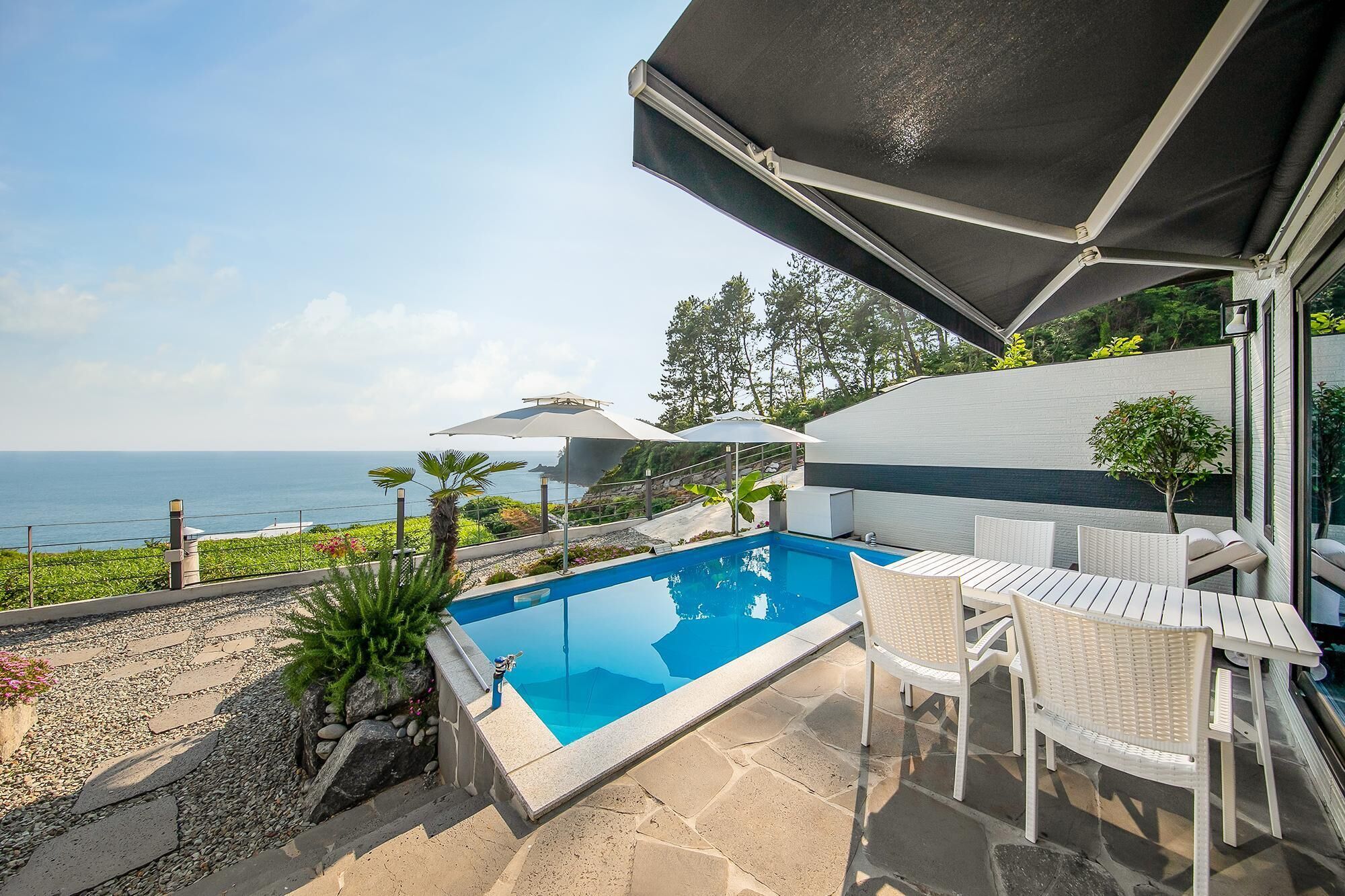 Namhae Sea And View Pool Villa Pension