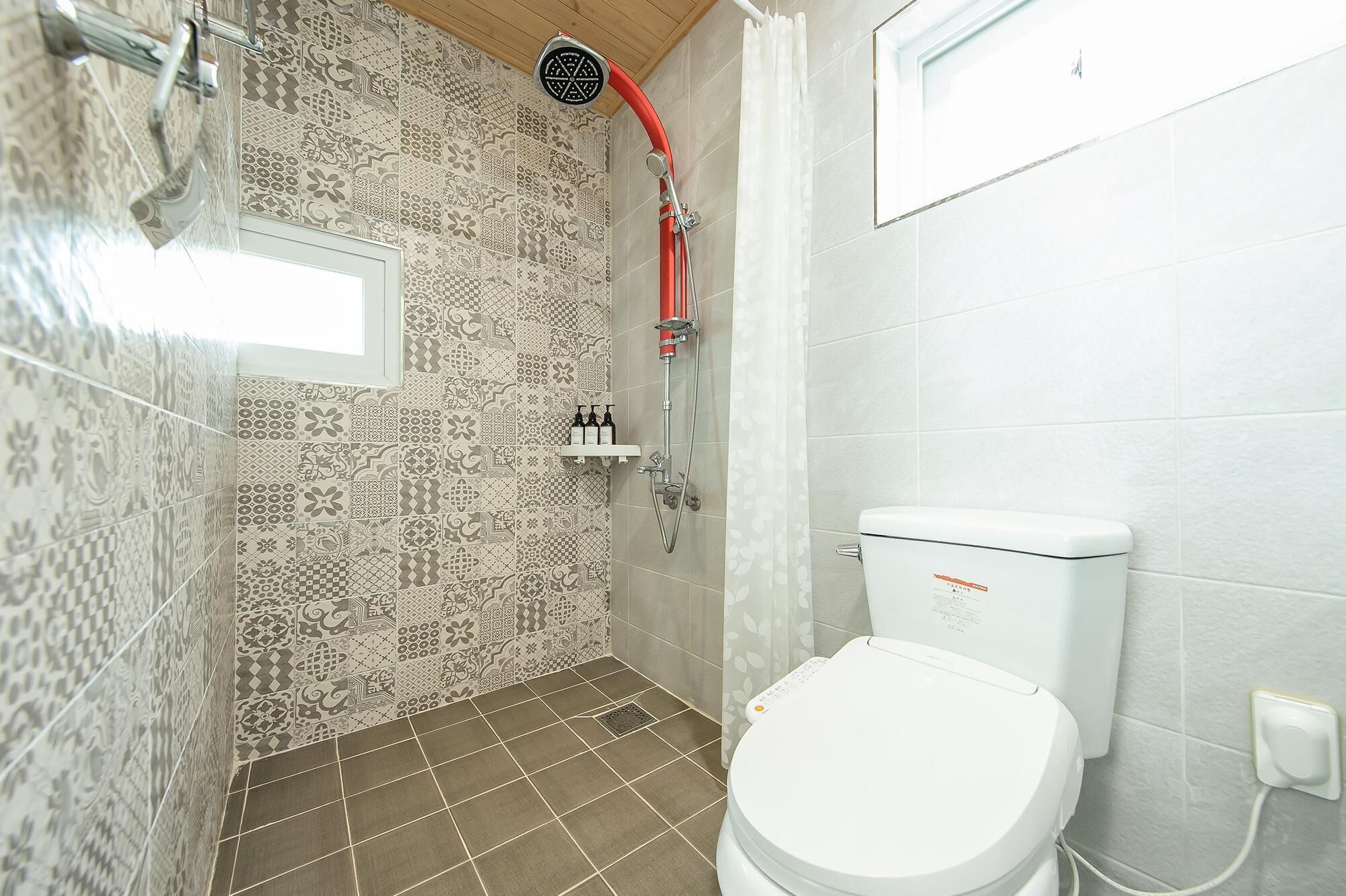 Namhae Sea And View Pool Villa Pension