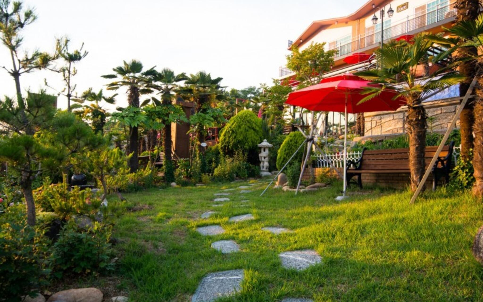 Namhae Skyblue Sea Pension