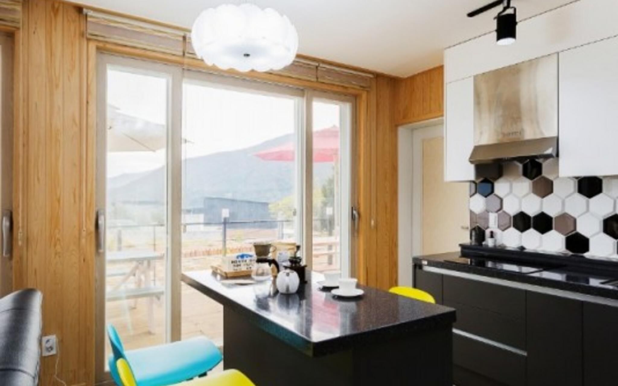 Namhae Traum House Bed and Breakfast