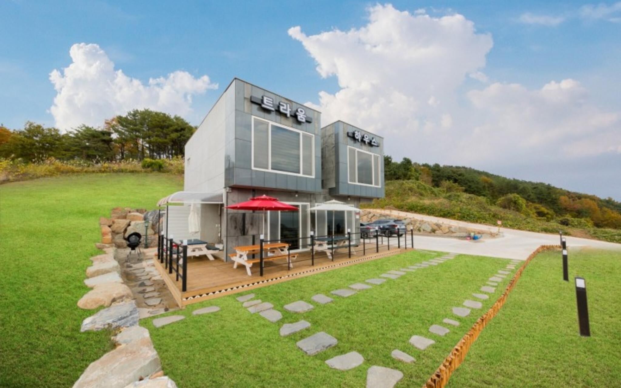 Namhae Traum House Bed and Breakfast