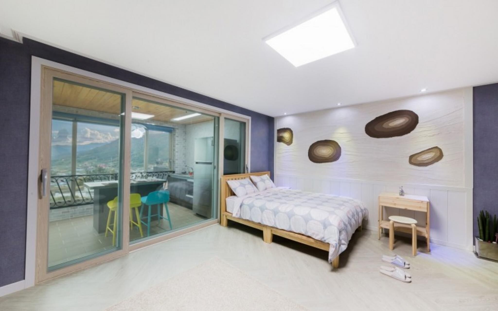 Namhae Traum House Bed and Breakfast